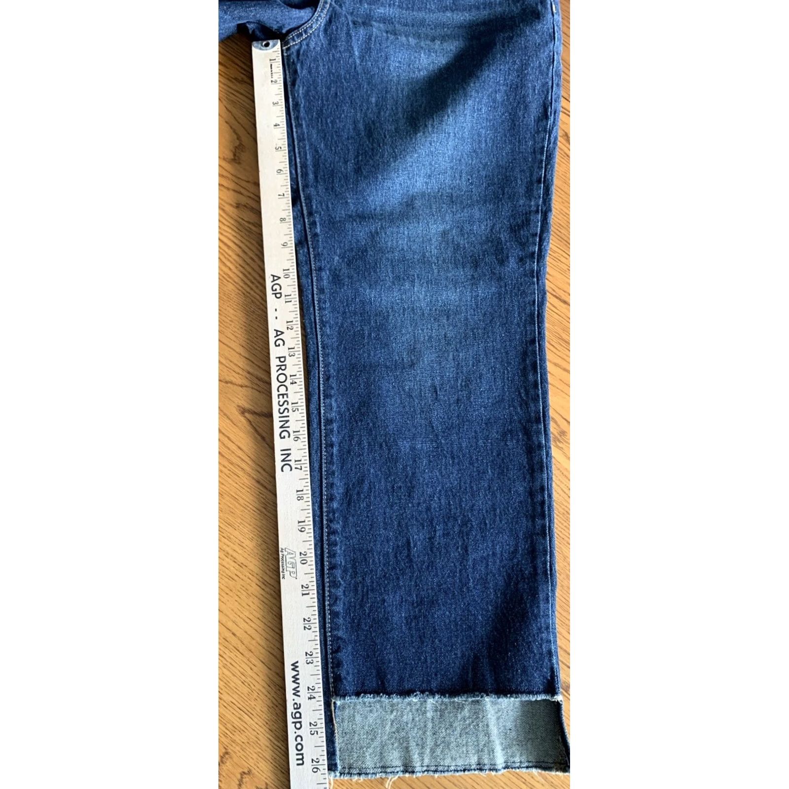 Vintage Time And Tru Jeans Cropped Pants High Rise Dark Blue Cropped Denim Straight Leg 14 Women NWT Stretch Size 36" / US 14 / IT 50 - 4 Thumbnail
