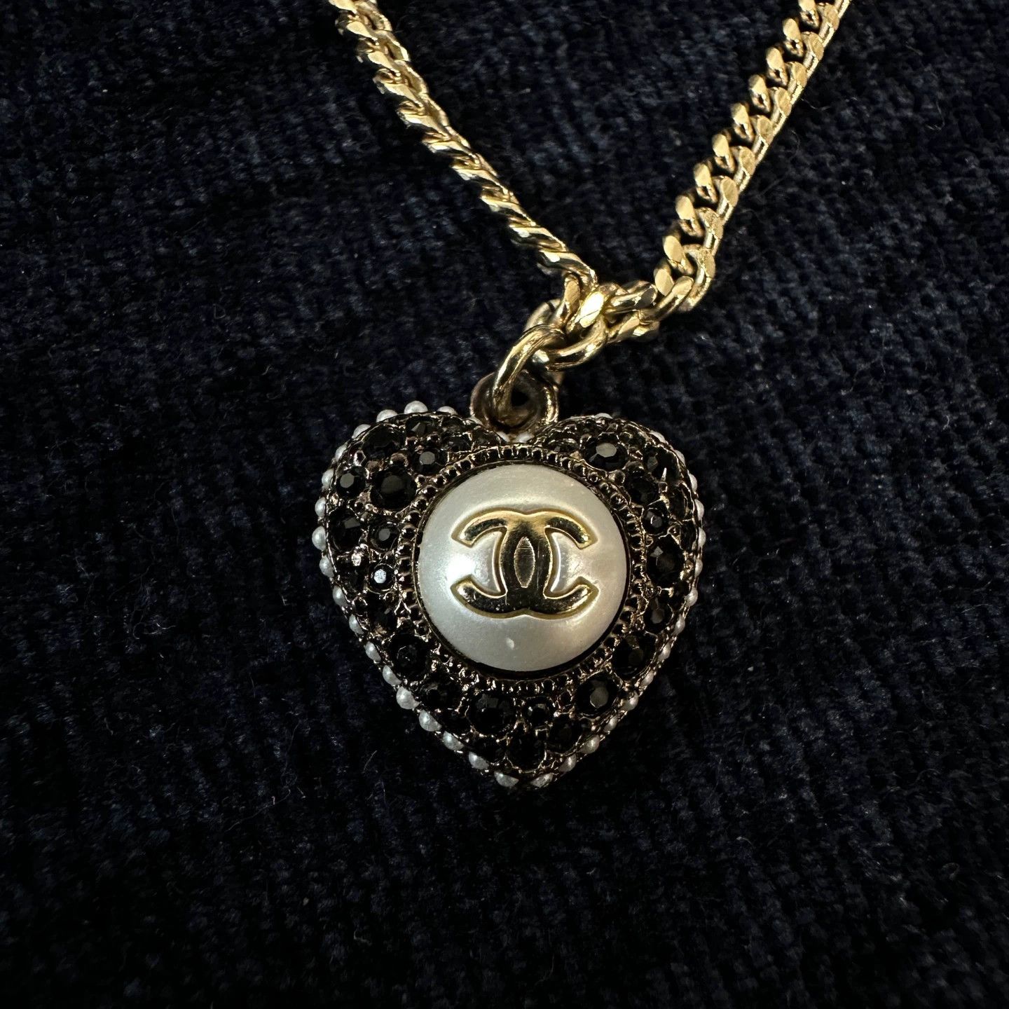 Chanel CHANEL may246 Heart Black Diamond Necklace Size ONE SIZE - 2 Thumbnail