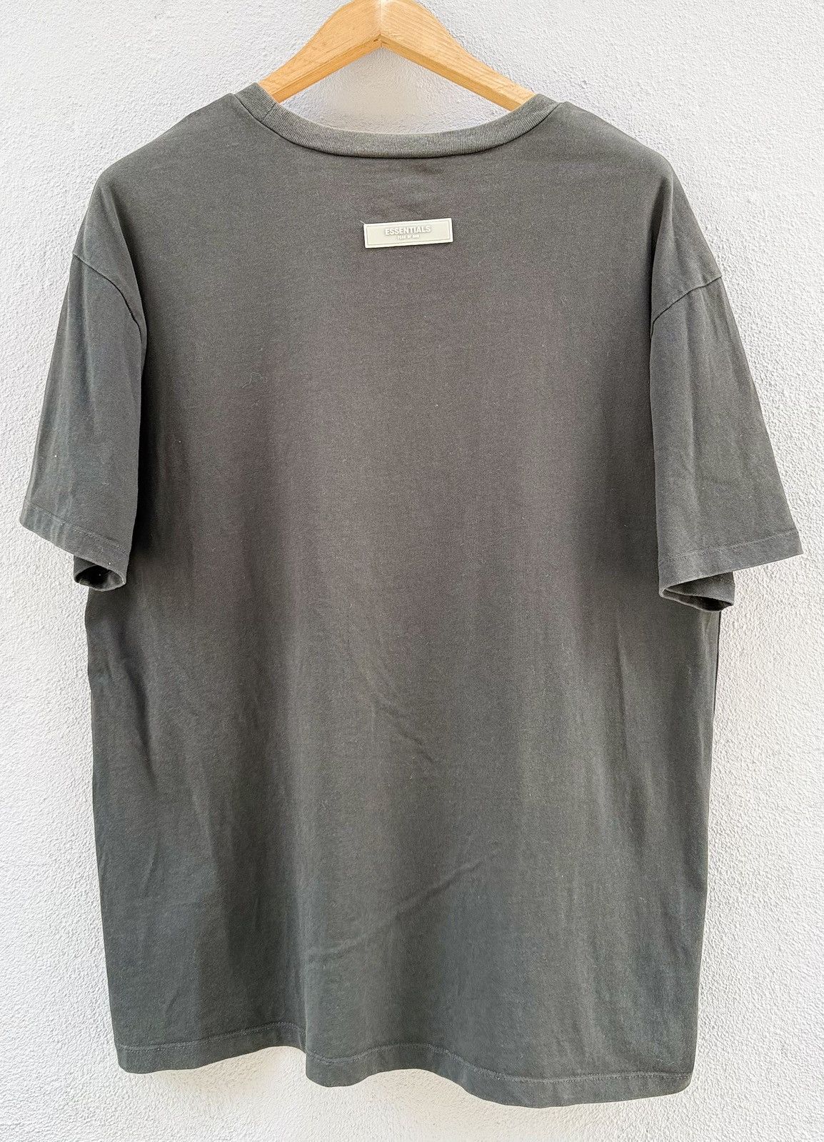 Fear of God Thrashed 1977 Essentials Fear Of God Sun Faded Grunge Tee Size US L / EU 52-54 / 3 - 6 Thumbnail