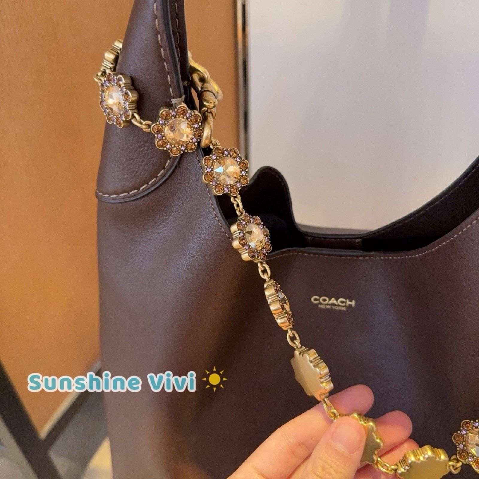 Coach NWT Coach Jewelry Chain Strap CAU47 Brass/Yellow（no bag） Size ONE SIZE - 6 Thumbnail
