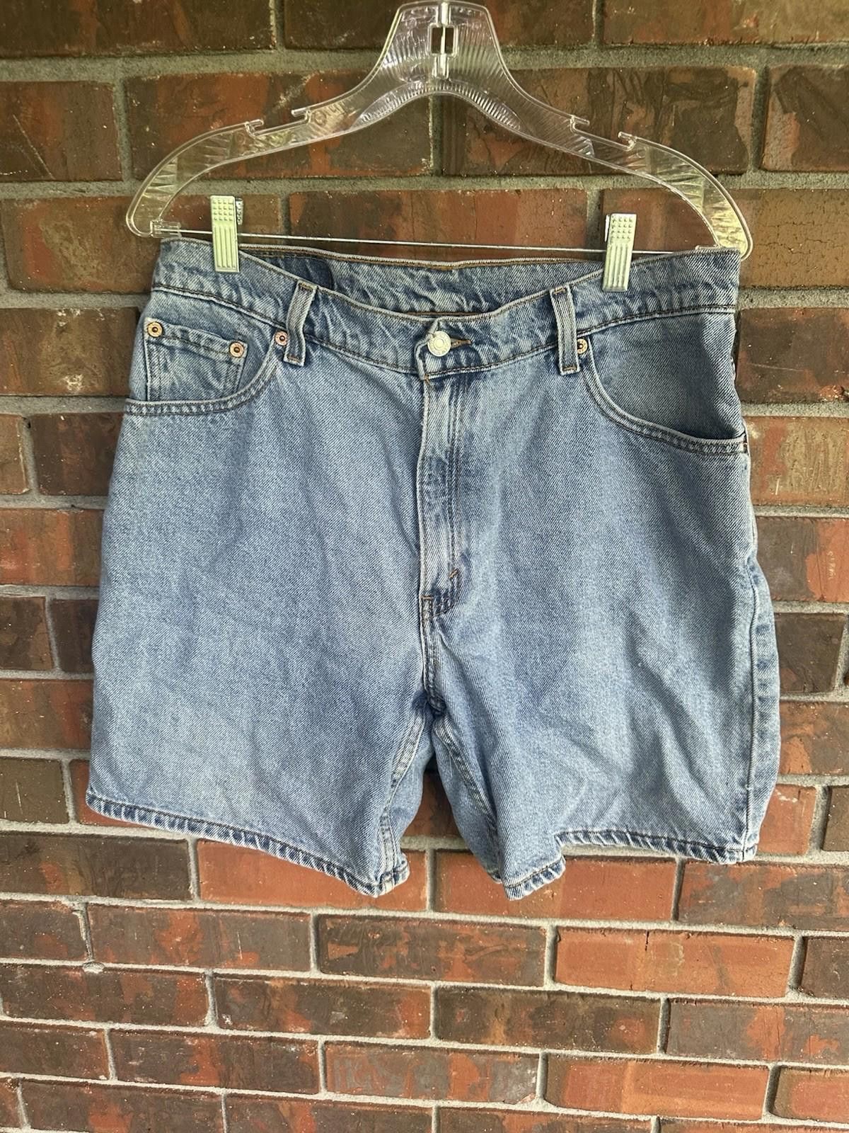 Levi's womens size 14 shorts vintage Levi's Red Tab 90s Light Wash Size 36" / US 14 / IT 50 - 1 Thumbnail