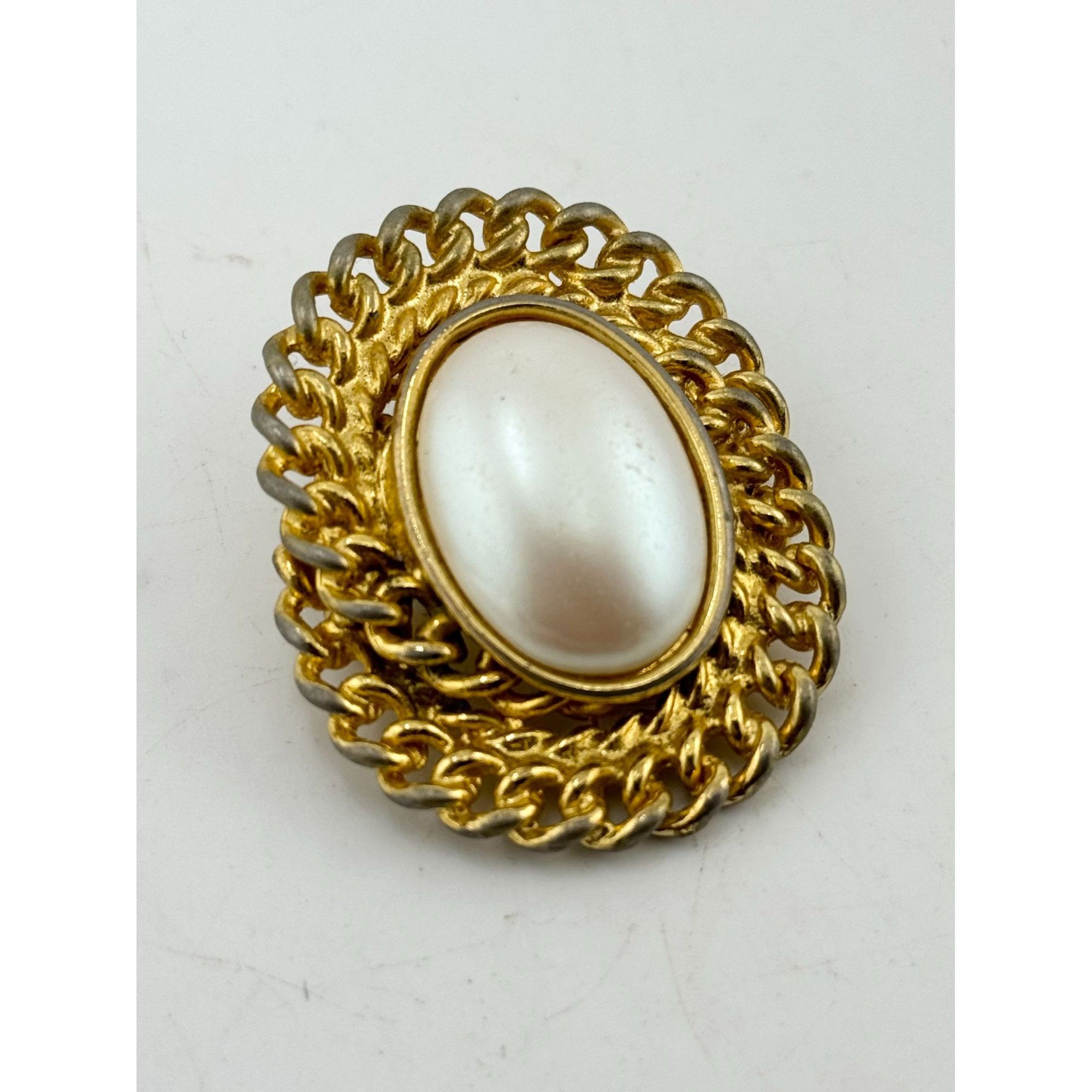 Vintage Vintage pearl chain brooch pin Size ONE SIZE - 2 Thumbnail