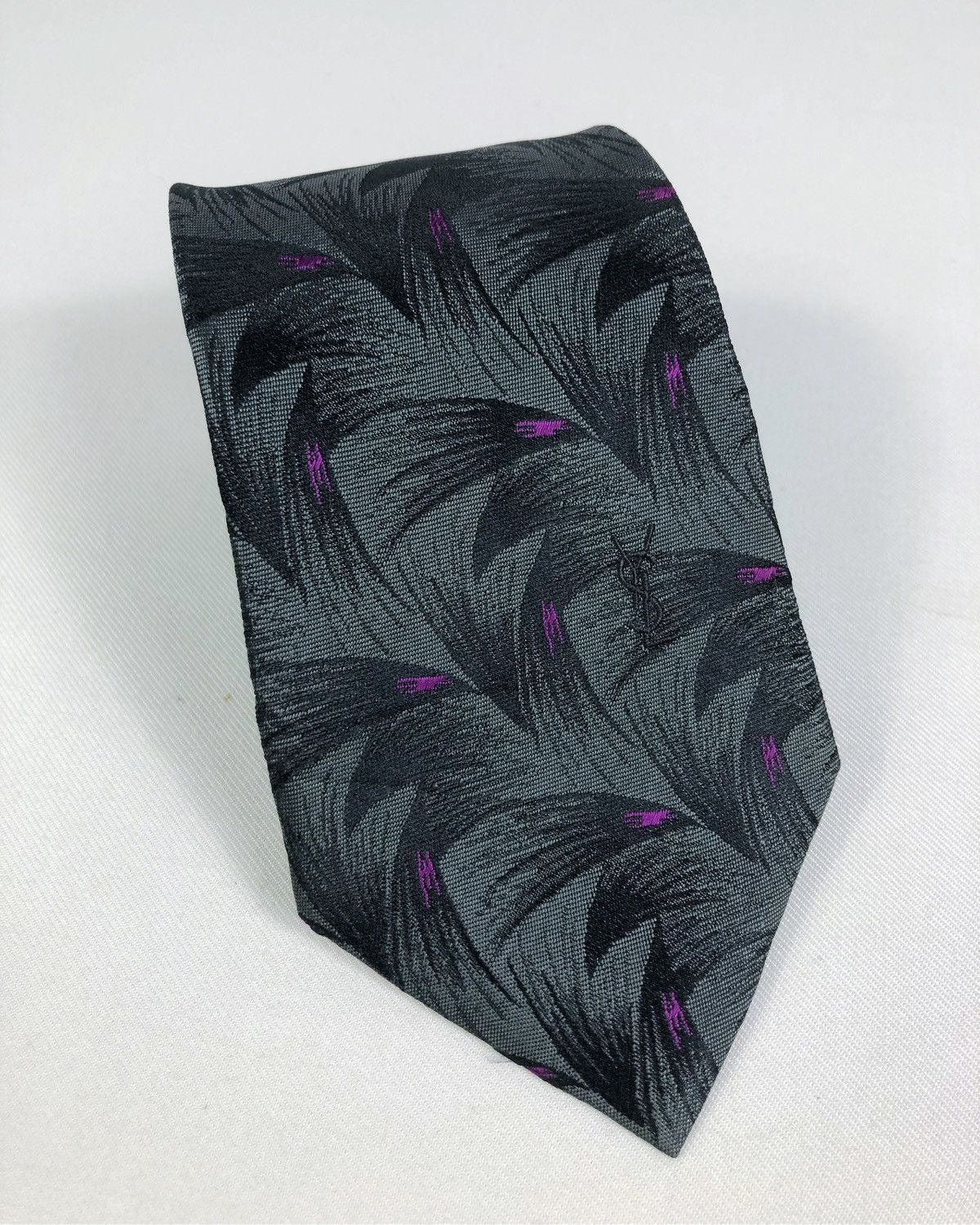 Yves Saint Laurent Rare Vintage Yves Saint Laurent YSL Silk Tie Size ONE SIZE - 1 Thumbnail