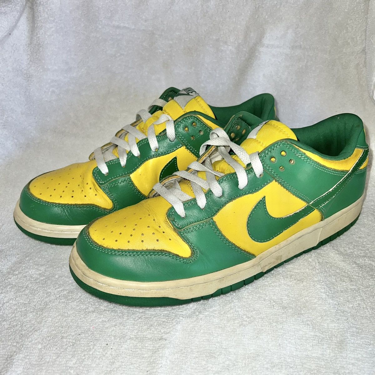 Nike 624035-331 Nike Dunk Low BRAZIL 2001 size 11m 12.5w Size US 11 / EU 44 - 3 Thumbnail