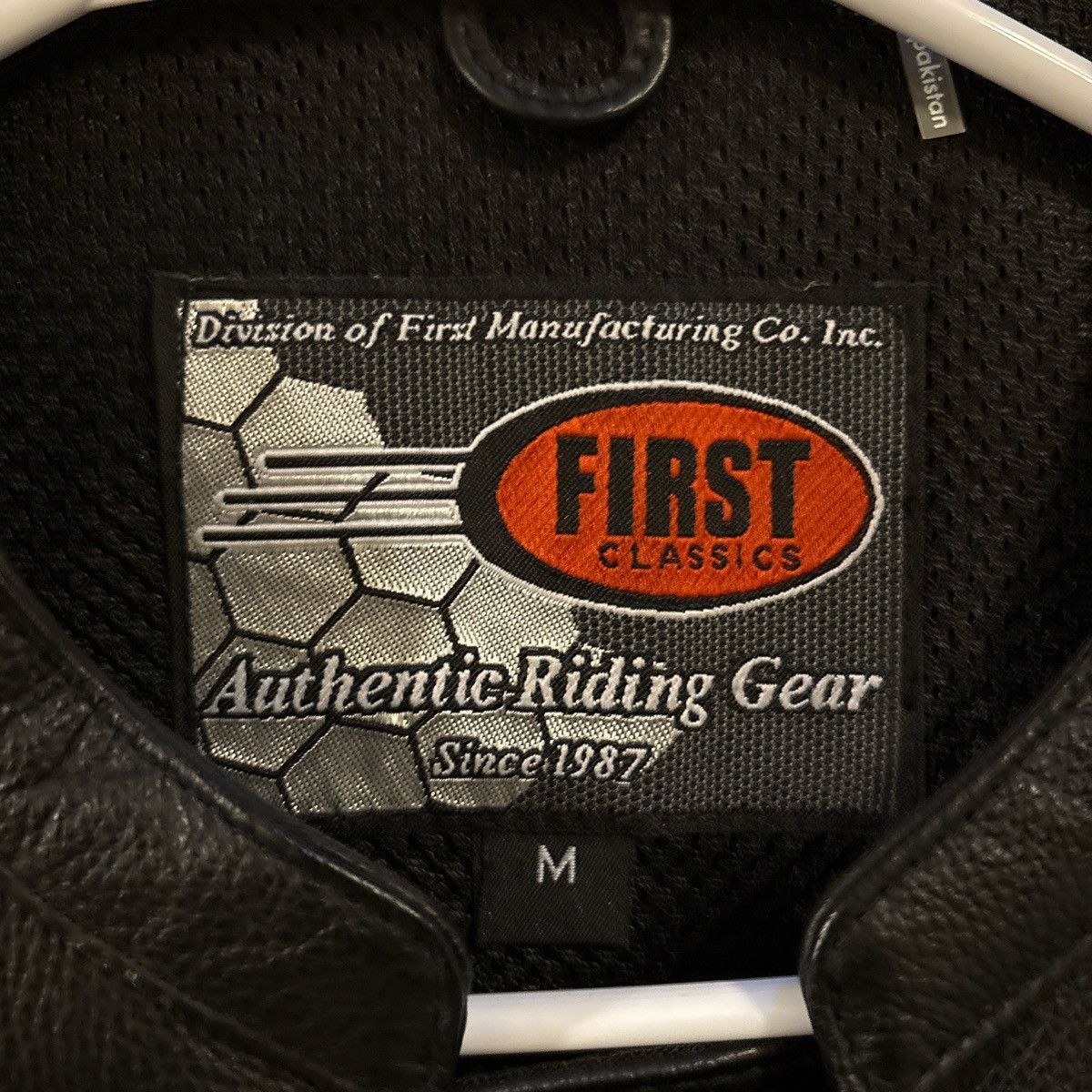 Other Authentic Riding Gear First Classics Leather Vest Size US M / EU 48-50 / 2 - 3 Thumbnail