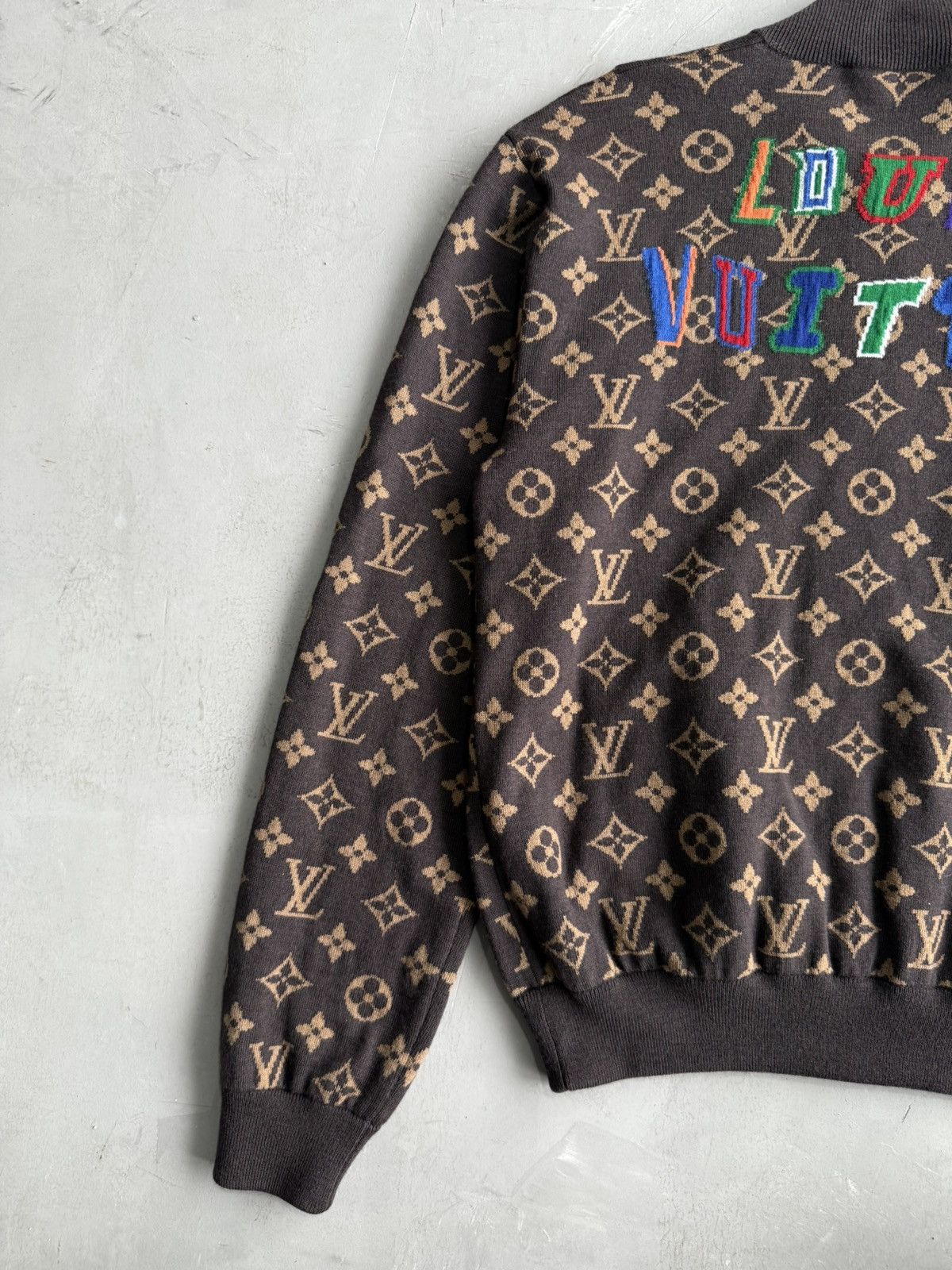Louis Vuitton × NBA RARE - Louis Vuitton x NBA Monogram Bomber Jacket Size US S / EU 44-46 / 1 - 8 Thumbnail