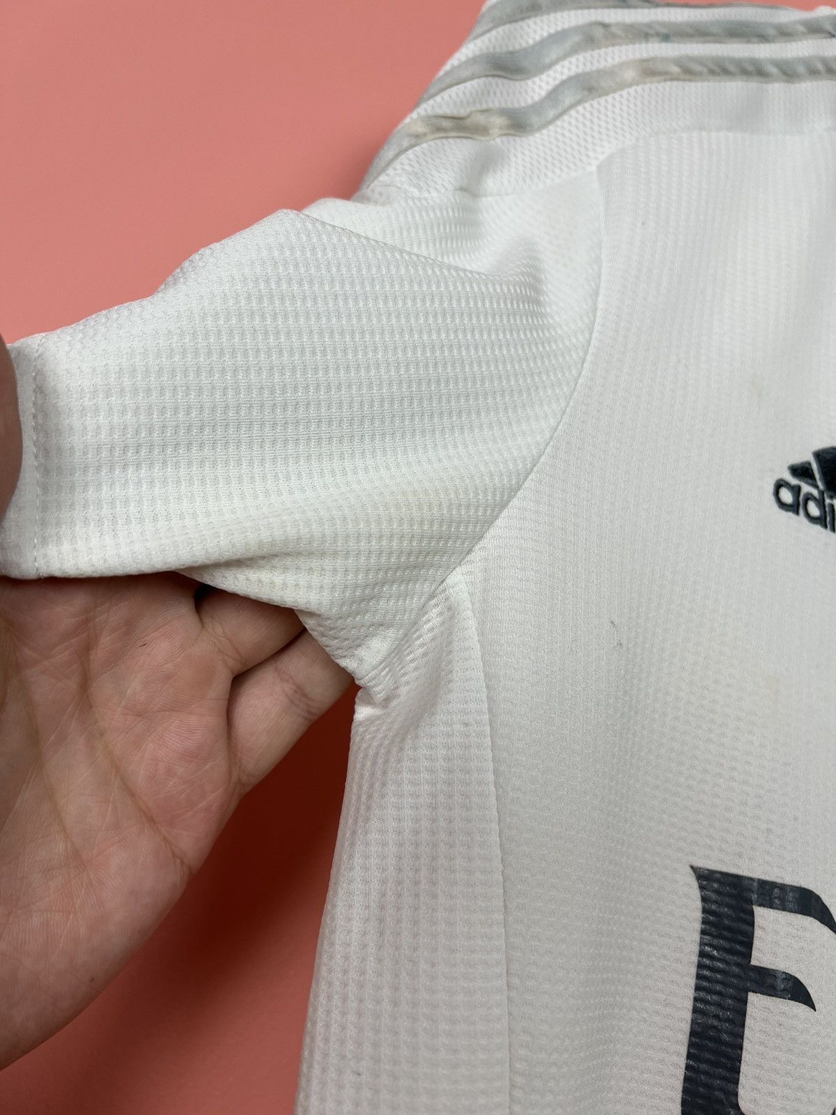 Adidas Adidas real madrid kids soccer jersey football hype Size US S / EU 44-46 / 1 - 5 Thumbnail