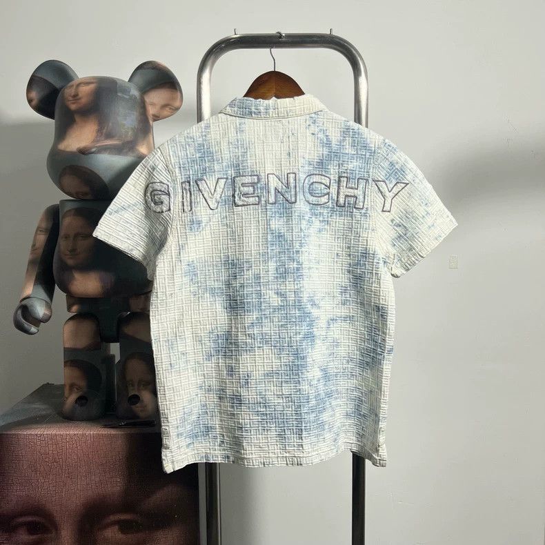 Givenchy Givenchy Size 12Relief Printed Short-sleeve Jacket 2506-Nex Size US M / EU 48-50 / 2 - 2 Thumbnail