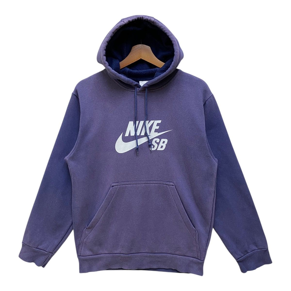Nike SB Vintage Nike SB Hoodie Faded Purple Center Logo Size S Size US S / EU 44-46 / 1 - 1 Thumbnail