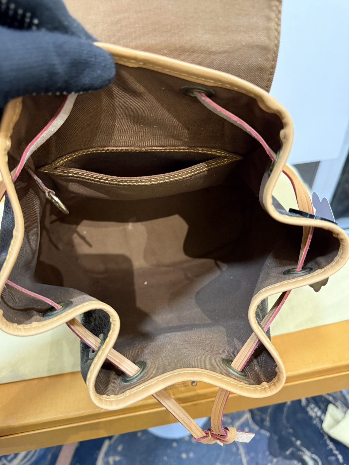 Louis Vuitton Louis vuitton backpack mm ( 2174 ) Size ONE SIZE - 15 Thumbnail