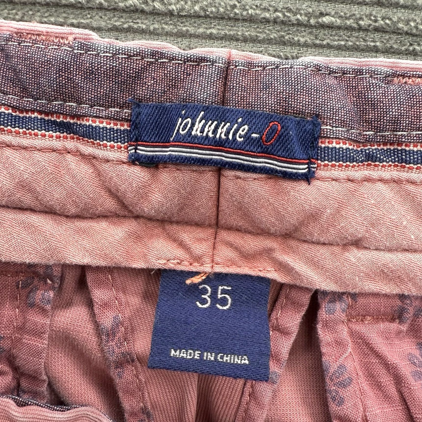 johnnie-O johnnie-O Short Mens 35 Salmon Cotton Chino Golf Preppy 9' Inseam Size US 35 - 4 Thumbnail