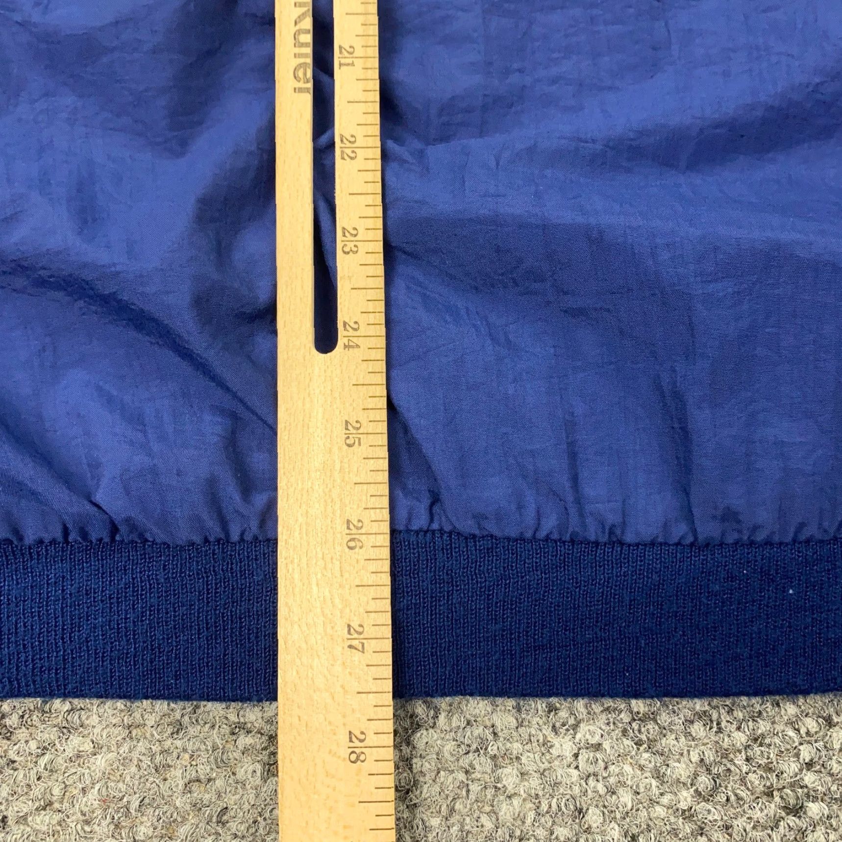 Izod VINTAGE IZOD Golf Shirt XL Blue Pullover ZIP Pockets V-Neck Mens Casual/Activewear 90s? Size US XL / EU 56 / 4 - 7 Thumbnail