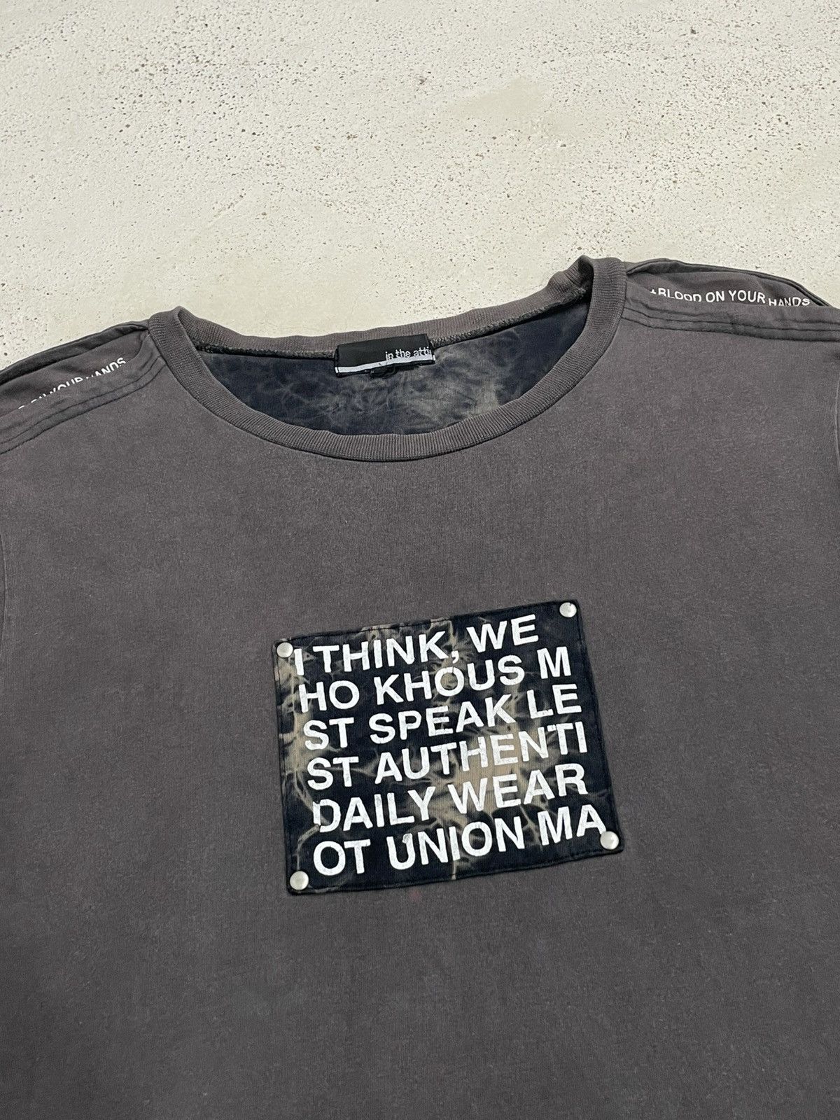 In The Attic In the Attic Poem Blood Square Bleached Idiom Y2K Maison Size US M / EU 48-50 / 2 - 6 Thumbnail
