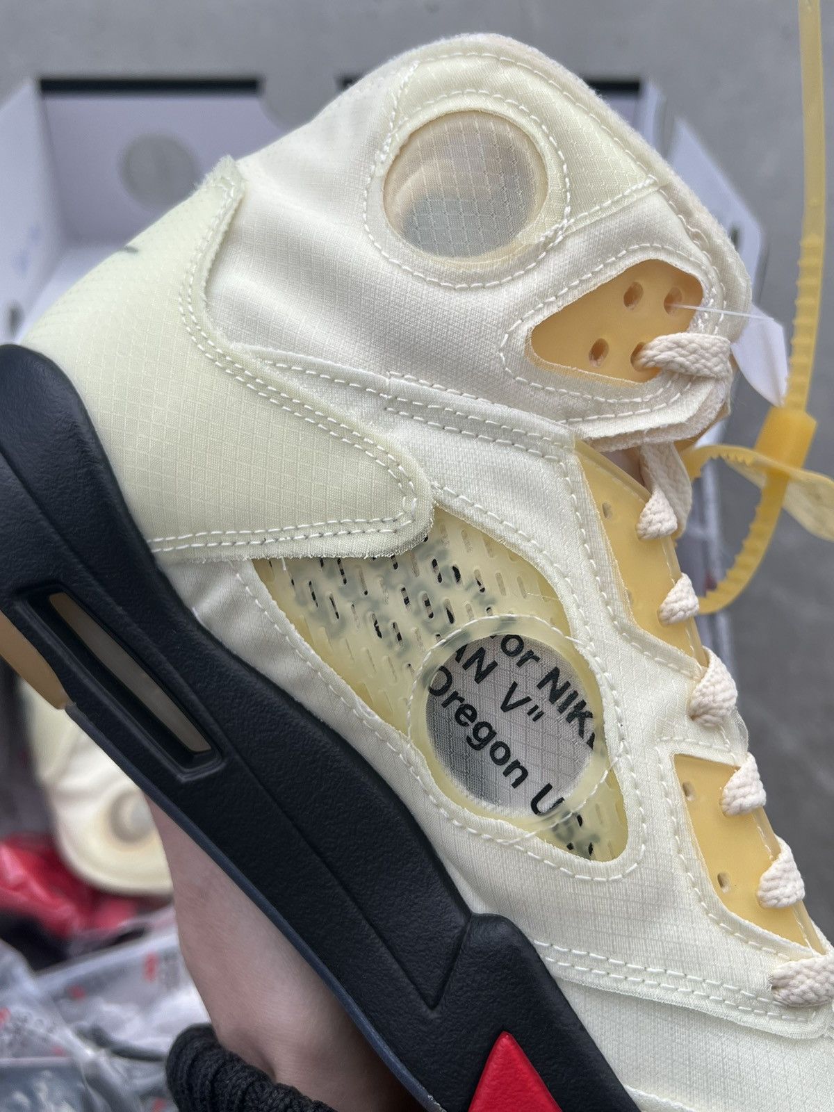 Designer × Nike × Off-White Jordan 5 V x Off-White sail Size US 10.5 / EU 43-44 - 4 Thumbnail