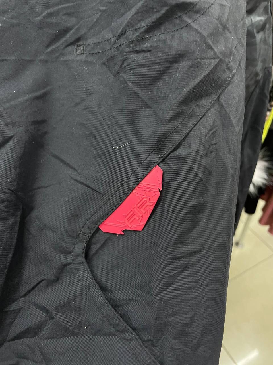 Nike × Vintage Vintage Nike air max jacket size M logo Size US M / EU 48-50 / 2 - 3 Thumbnail