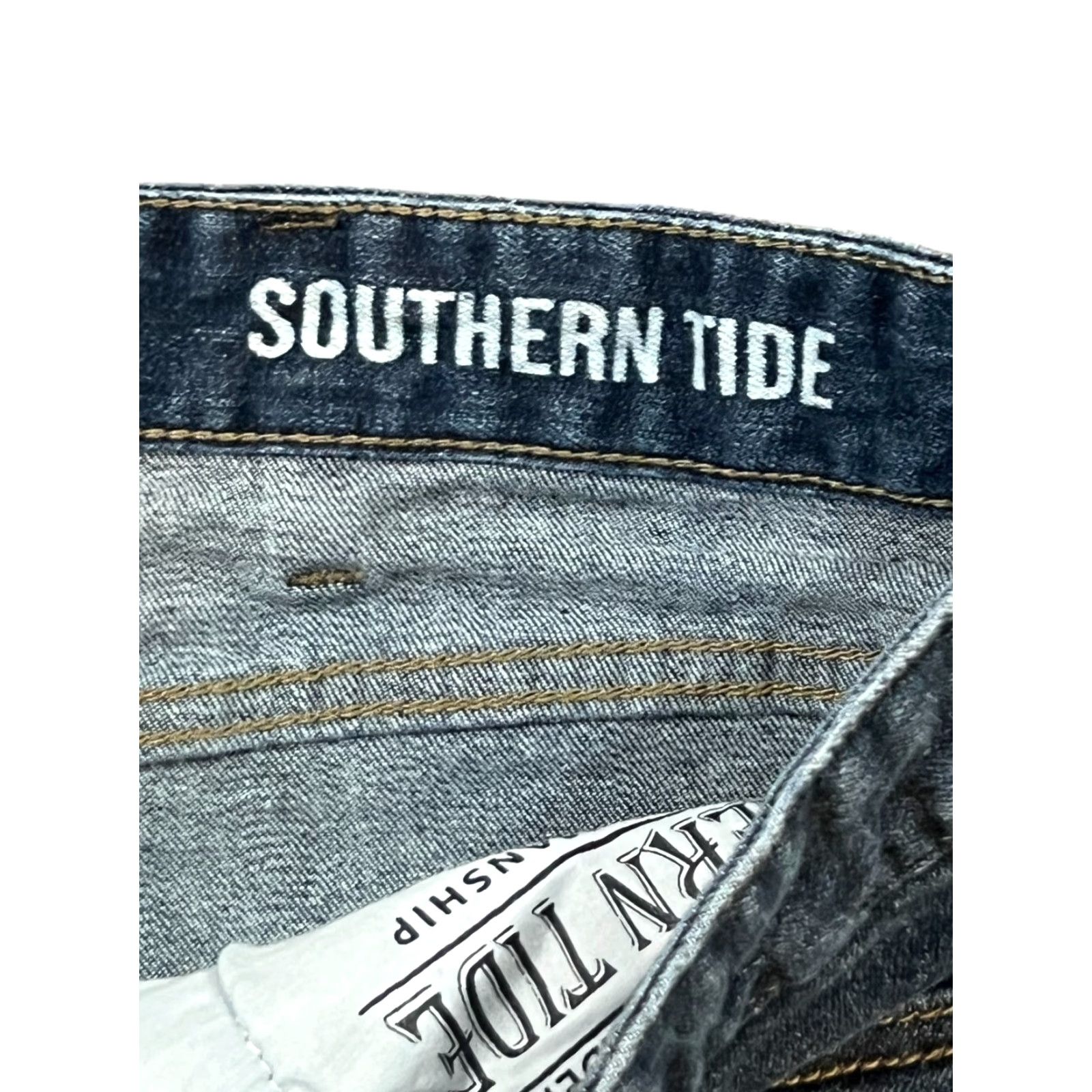 Southern Tide Southern Tide Jeans Charleston Fit Dark Wash Denim 40x32 Mens Jeans 5-Pocket Design Blue Denim Straight City Style 40 Inseam 32 Inseam (READ) Size US 40 / EU 56 - 7 Thumbnail
