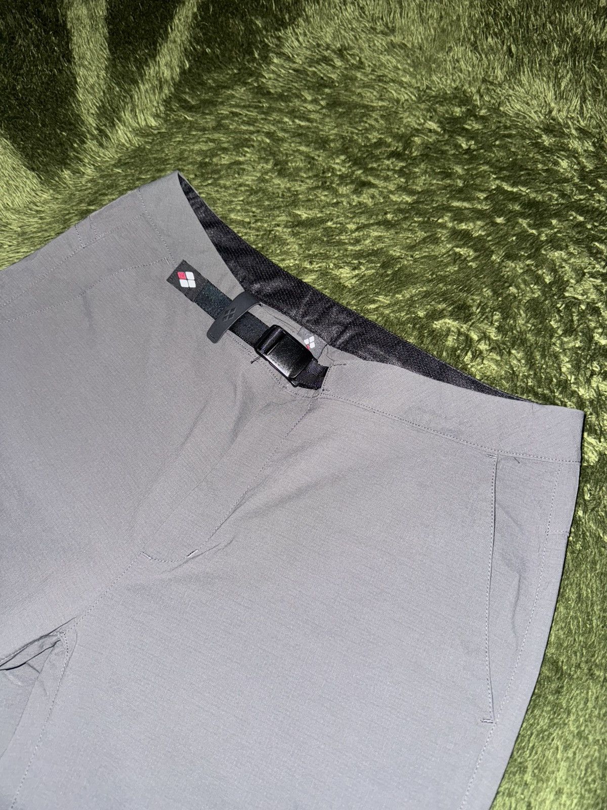 Montbell [XL-S] Mont Bell japan poly blended relaxed mountain pants Size US 30 / EU 46 - 2 Thumbnail