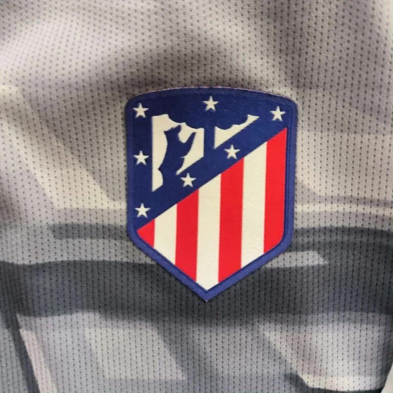 Nike MATCH WORN Atl.Madrid vanVeenendaal football jersey Womens L Size L / US 10 / IT 46 - 3 Thumbnail