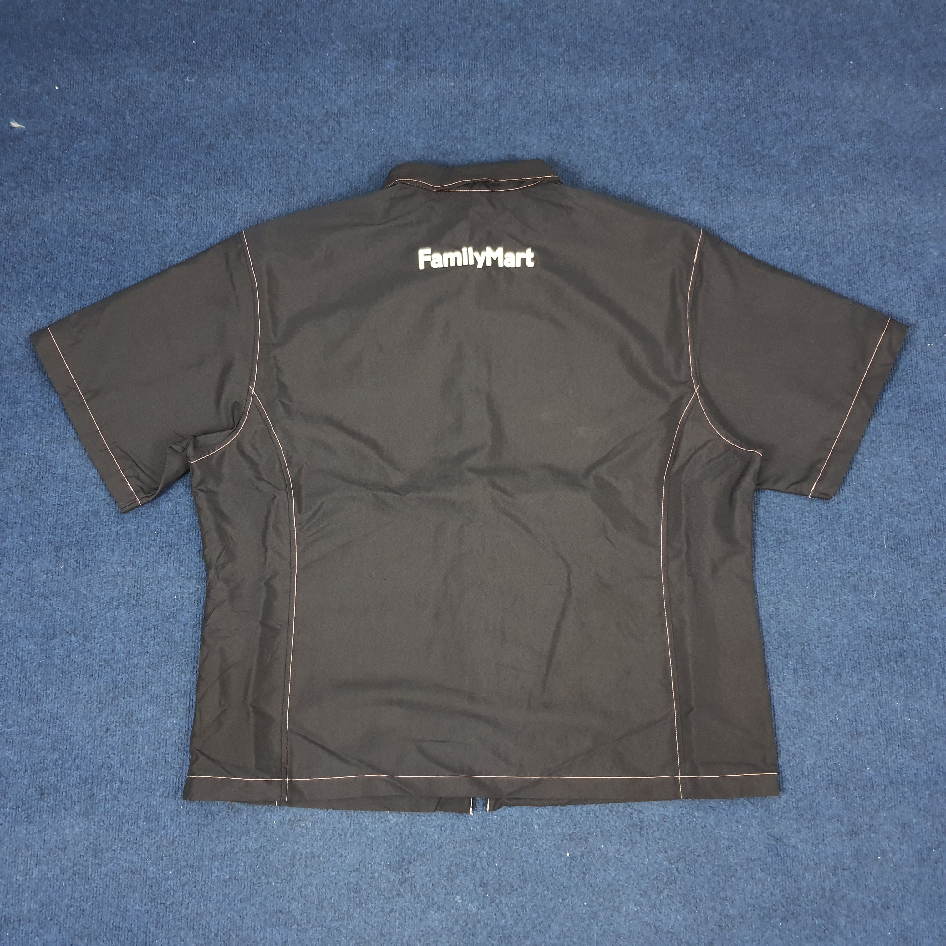 Japanese Brand × Vintage Vintage Family Mart Japan Edition Staff Uniform Size US XXL / EU 58 / 5 - 3 Thumbnail