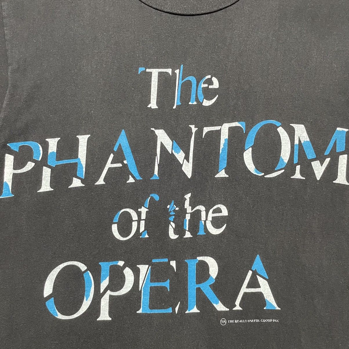 Vintage Vintage 1986 Beautiful Faded Phantom Of The Opera Movie Size US M / EU 48-50 / 2 - 2 Thumbnail
