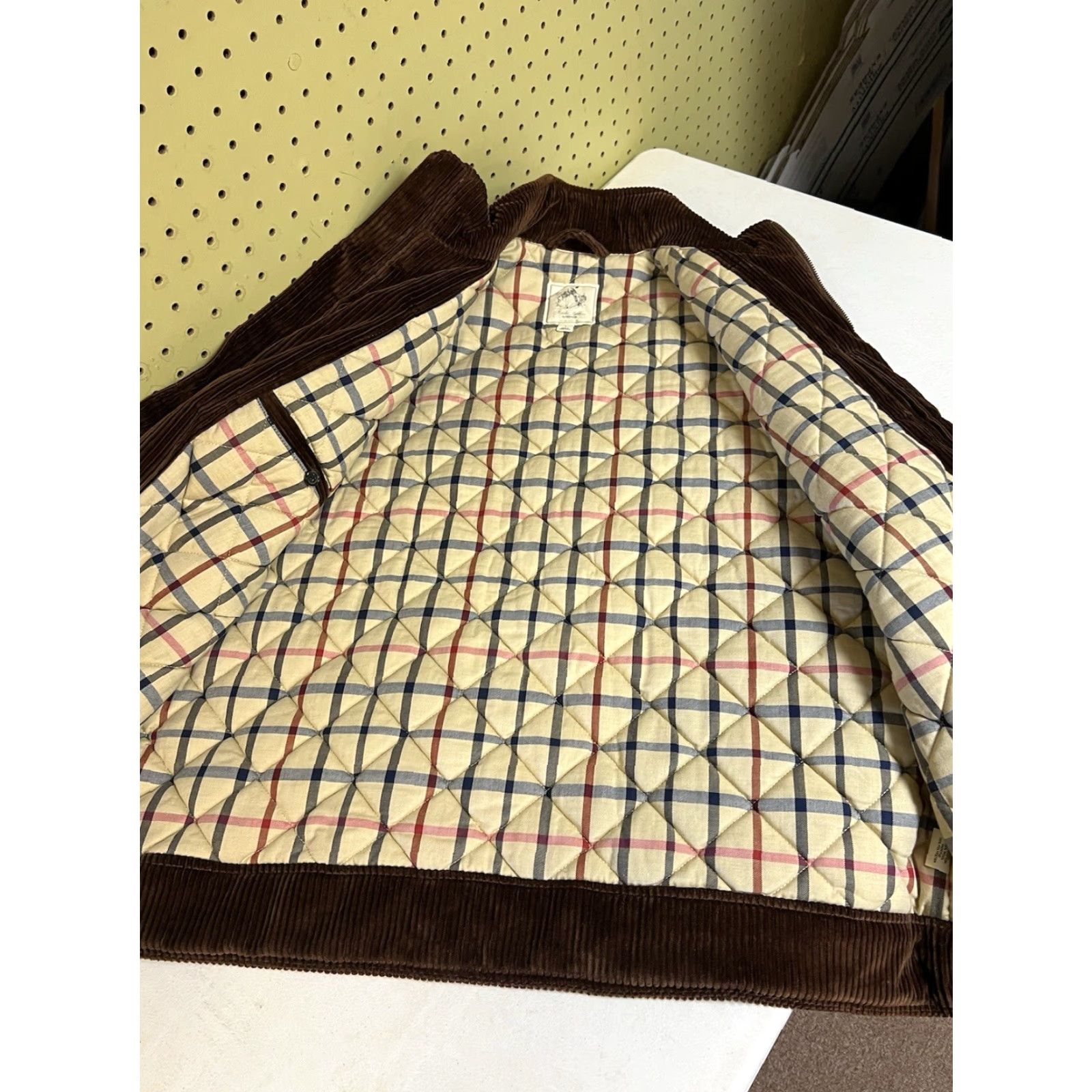 Brooks Brothers Brooks Brothers Vest Corduroy Lined Brown Regular Size L Mens Preppy Vest Mens Brown Corduroy Lined Cotton Wool Padding Size US L / EU 52-54 / 3 - 3 Thumbnail