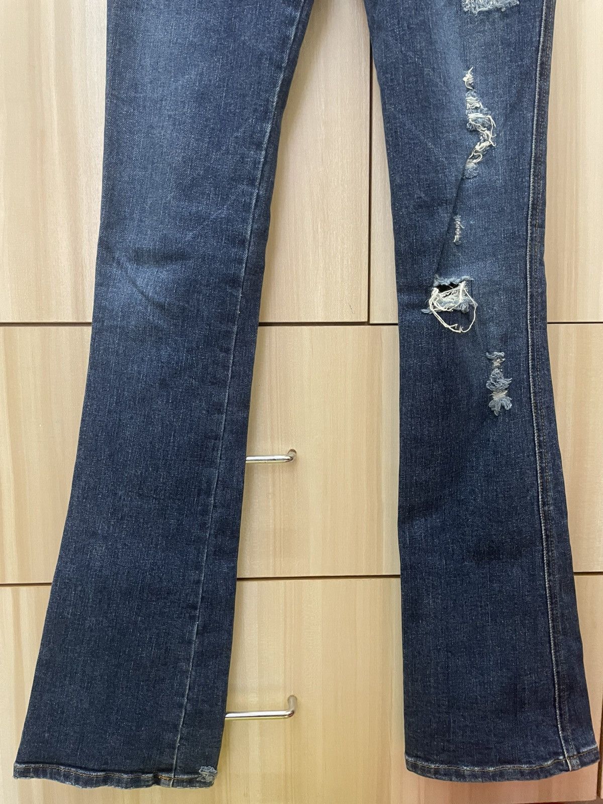 Le Grande Bleu (L.G.B.) LGB Strecthable Bootcut Distressed Jeans Size 30" / US 8 / IT 44 - 2 Thumbnail