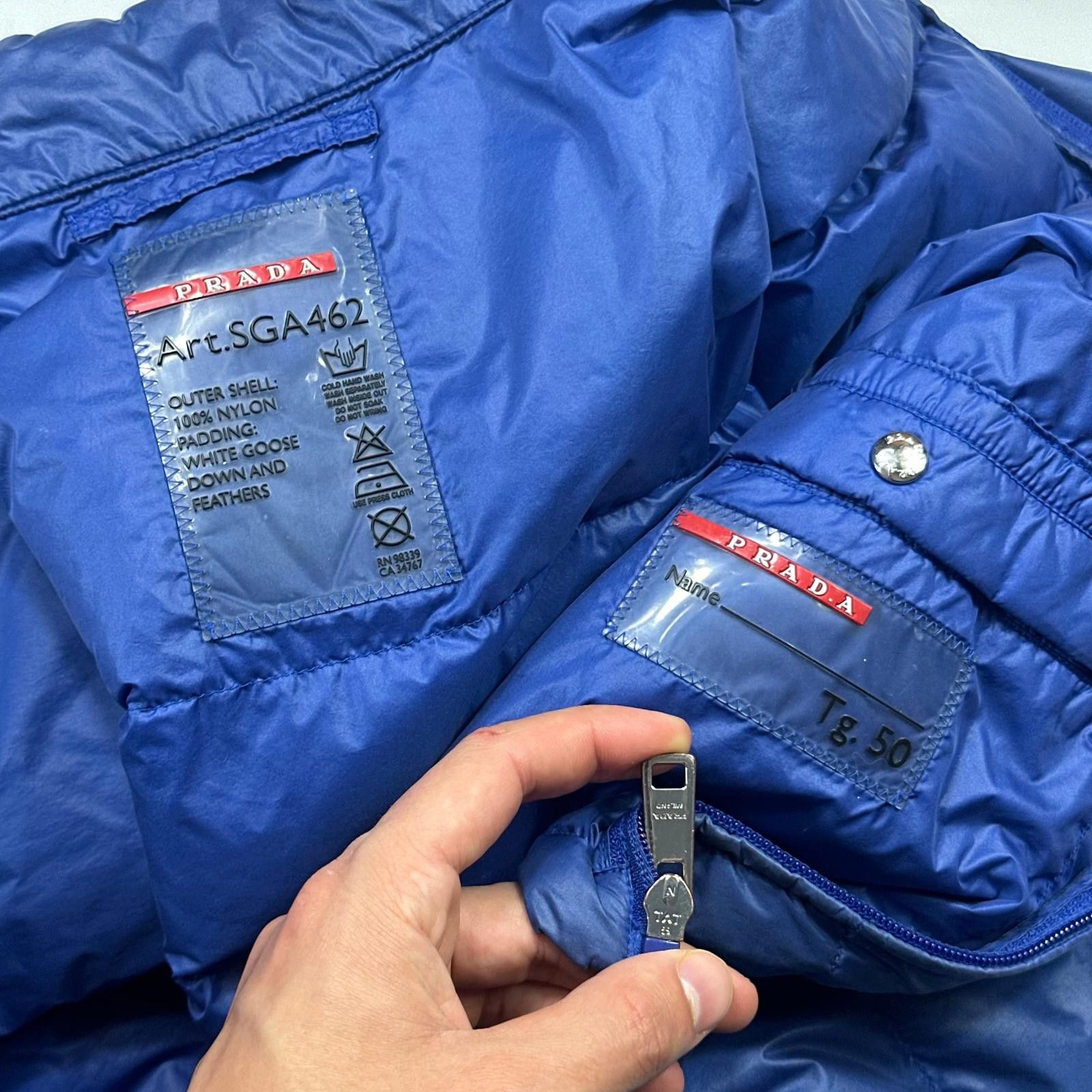 Prada Prada 2013 Light Packable Nylon Down Puffer + Bag - IT50 (M) Size US M / EU 48-50 / 2 - 8 Thumbnail