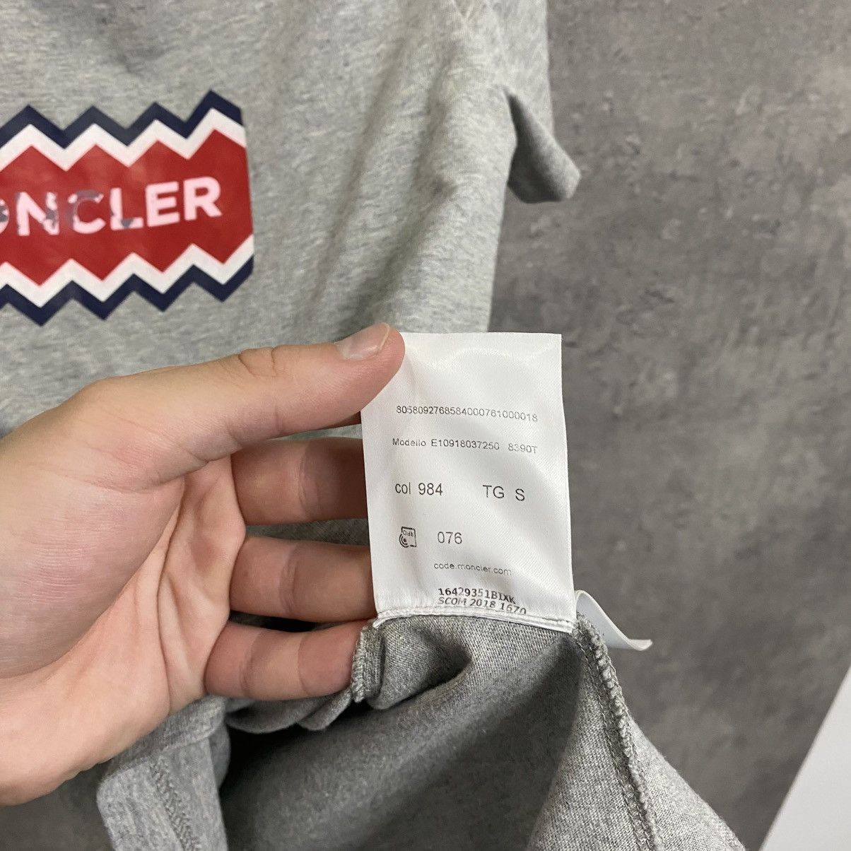 Moncler Moncler T-Shirt Size US S / EU 44-46 / 1 - 12 Thumbnail