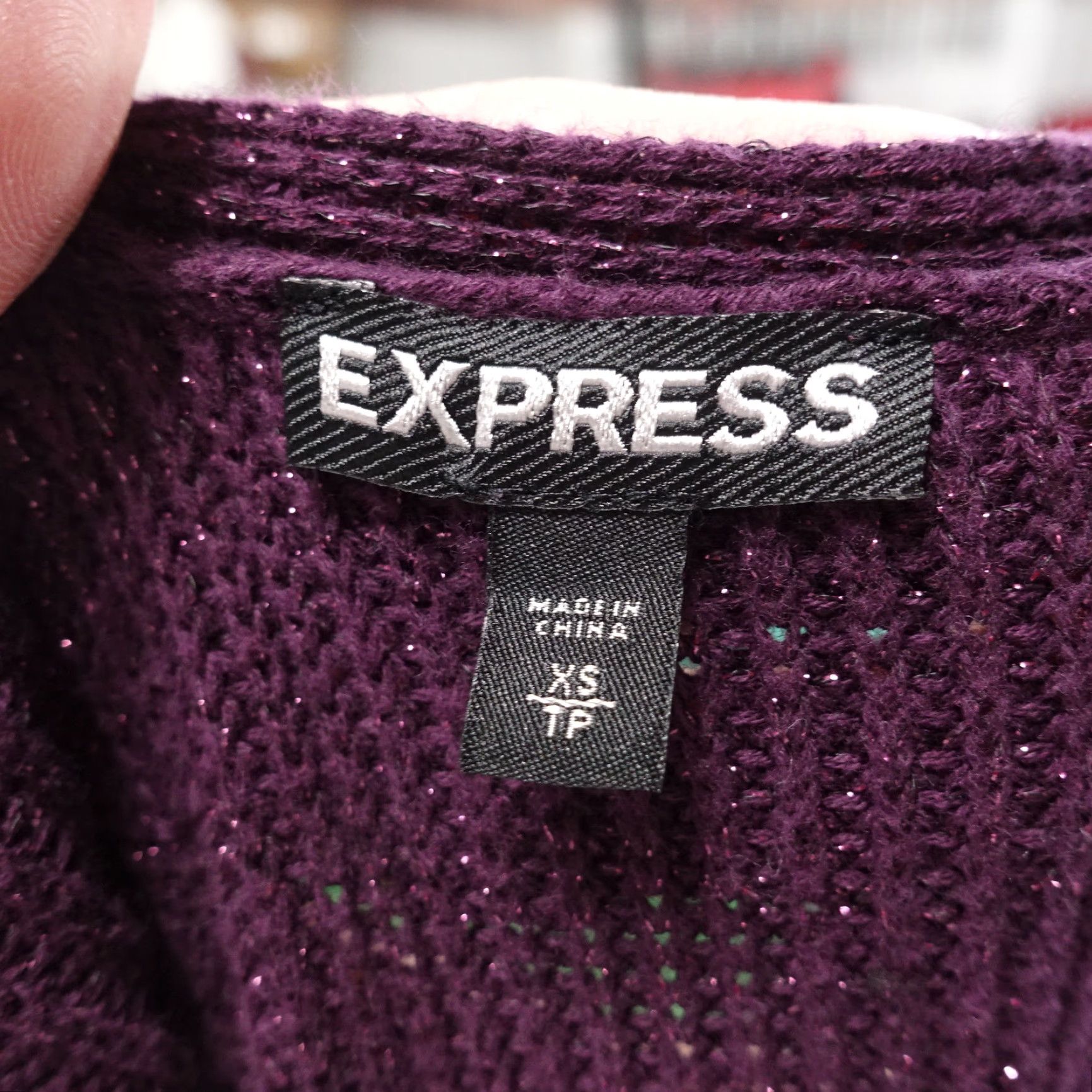 Express EXPRESS PURPLE PULLOVER V-NECK SWEATER WOMENS XS Size XS / US 0-2 / IT 36-38 - 6 Thumbnail