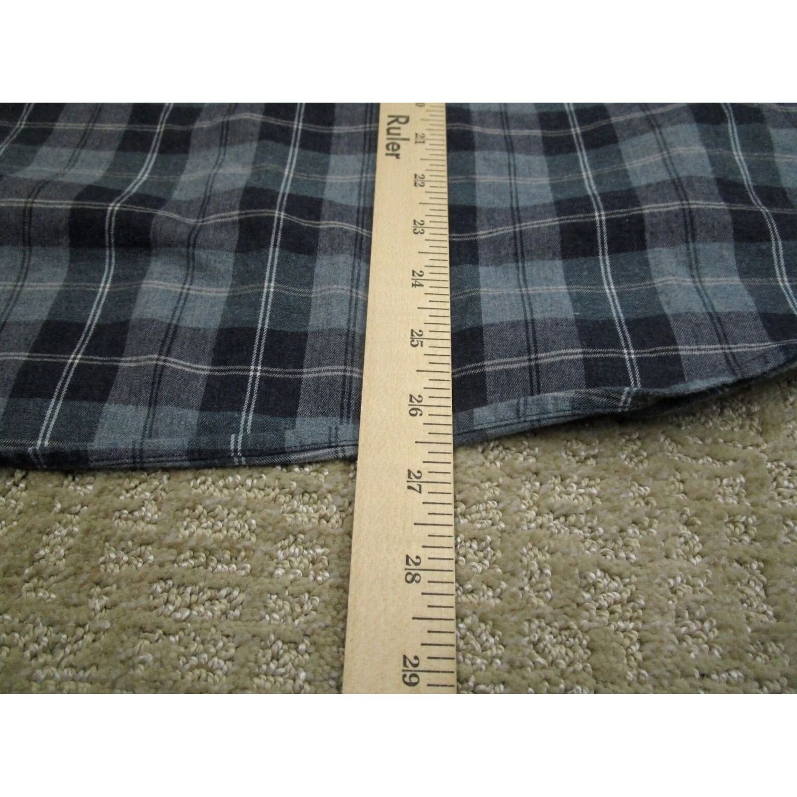 UNTUCKit UNTUCKit Shirt Men Medium Gray Plaid Flannel Long Sleeve Button-Up Casual Regular Size US M / EU 48-50 / 2 - 6 Thumbnail