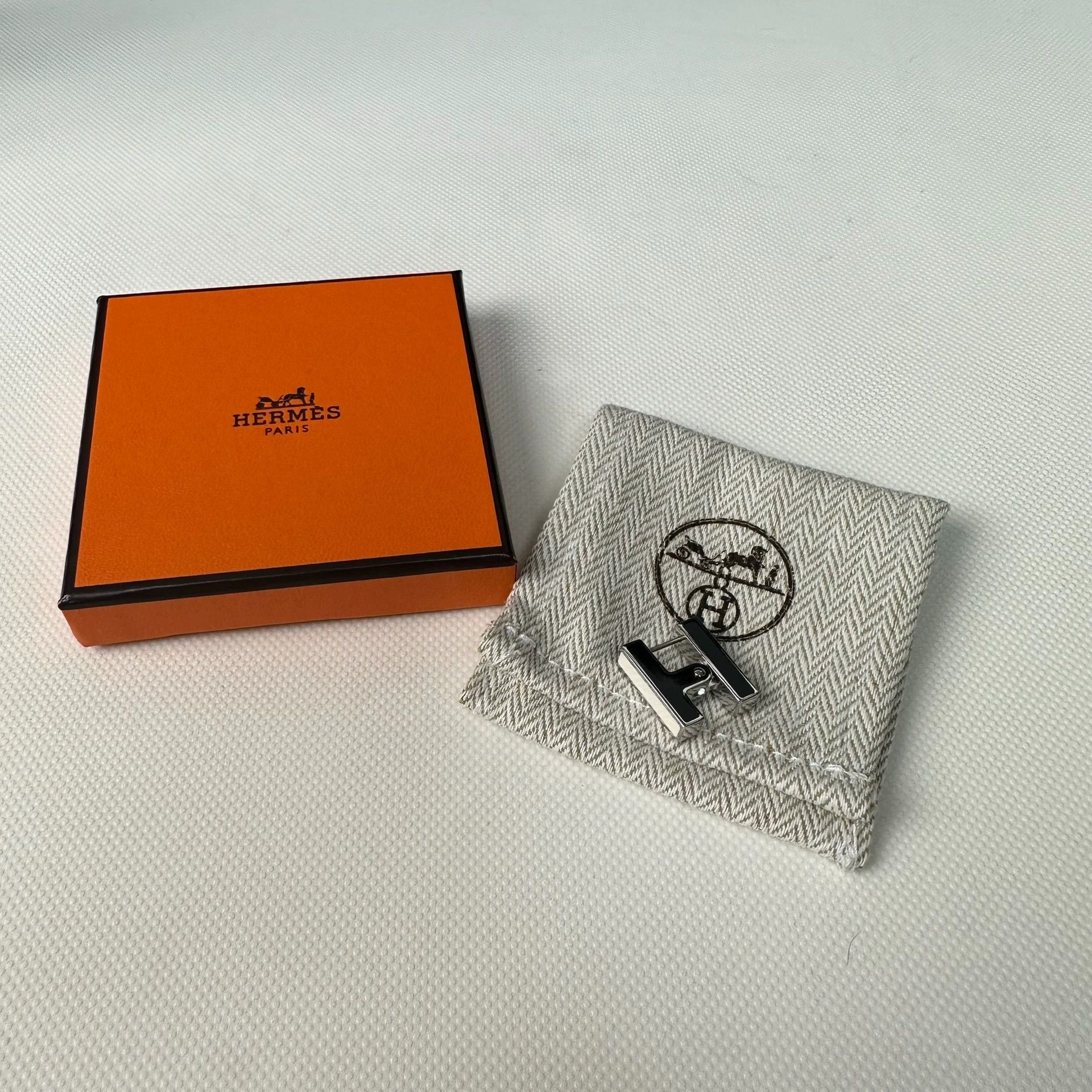 Hermes HERMES Geometric Metal Earrings Men's Black Size ONE SIZE - 1 Thumbnail