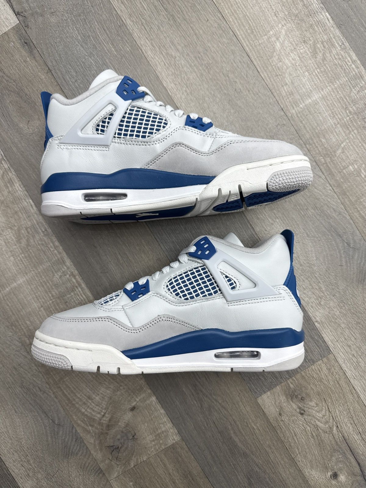 Jordan Brand Jordan 4 Retro Military Blue (GS) Size US 5 / EU 37 - 2 Thumbnail