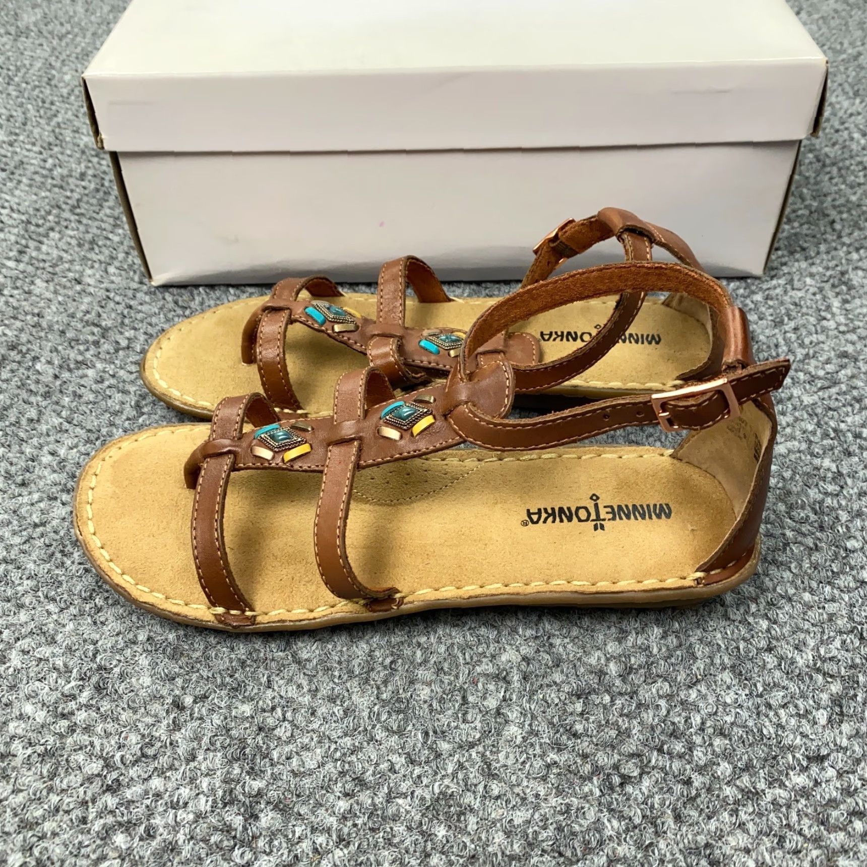 Minnetonka VINTAGE Minnetonka Leather Sandals Womens Size 7 Brown Beaded Southwestern Aztec Flat Open Toe Size US 7 / IT 37 - 6 Thumbnail