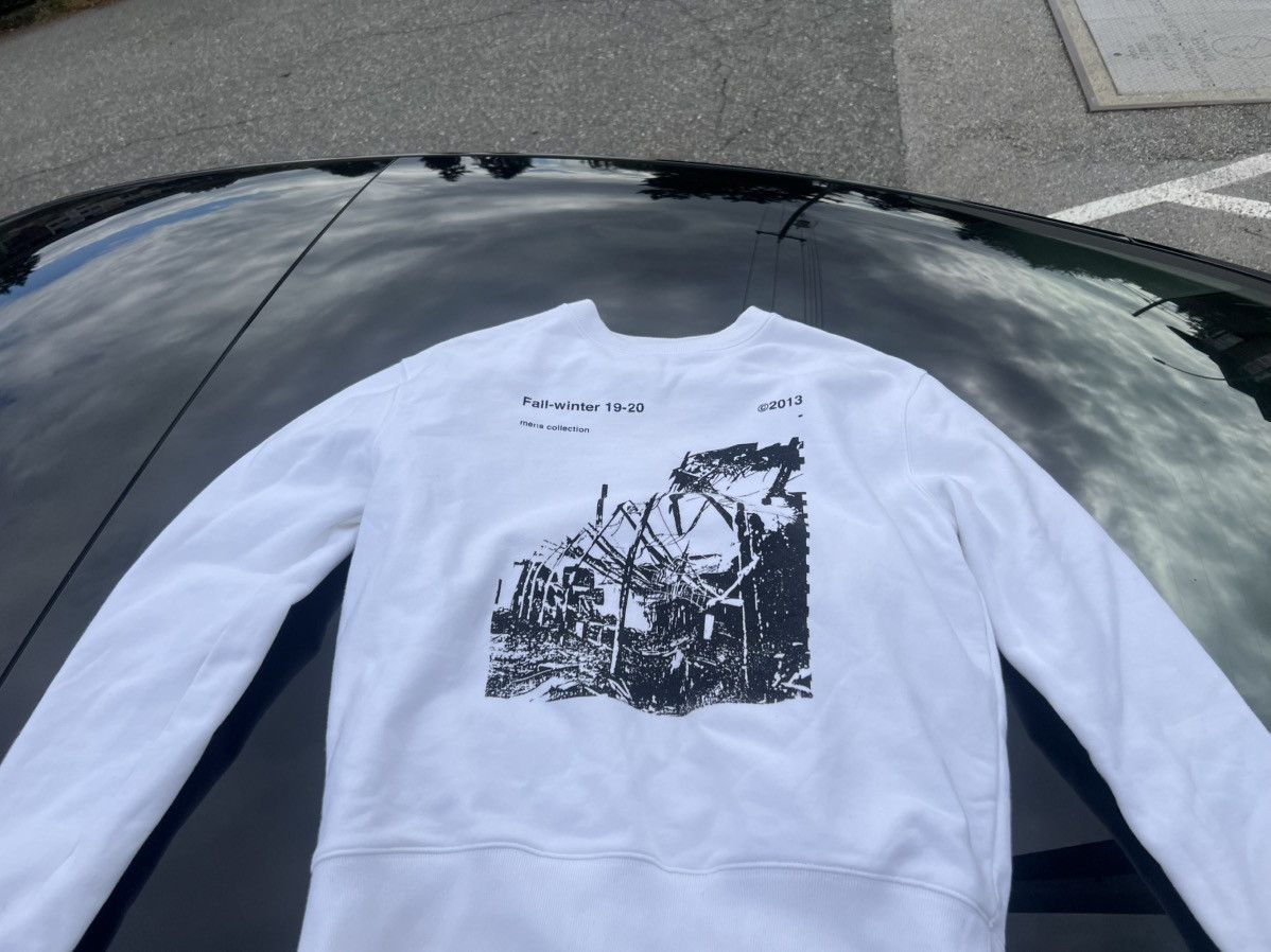 Off White Ruined Factory Crew Neck Sweatshirt
