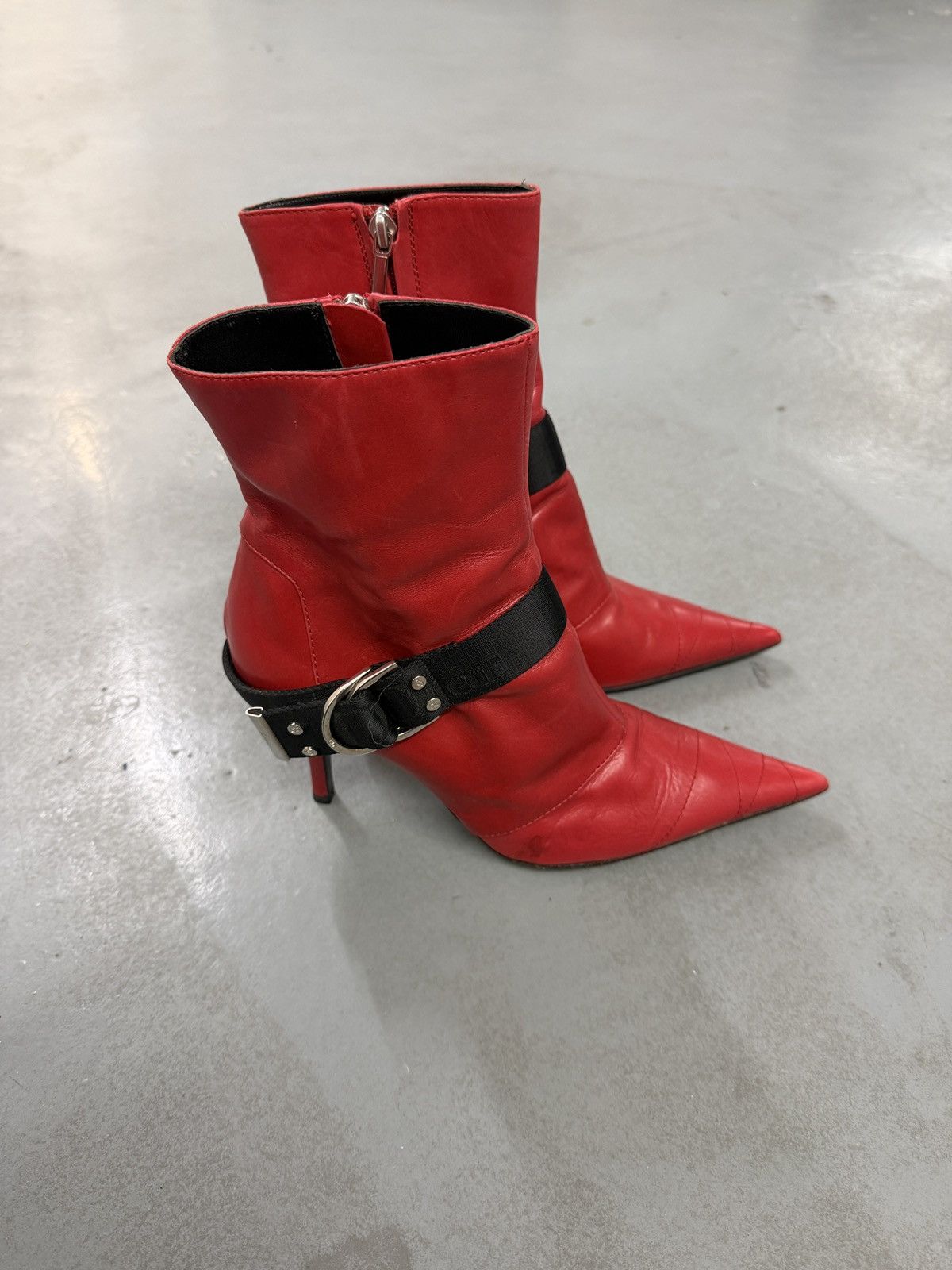 Dior Dior by John Galliano Red Leather Strap Ankle Boots Size US 9.5 / IT 39.5 - 3 Thumbnail