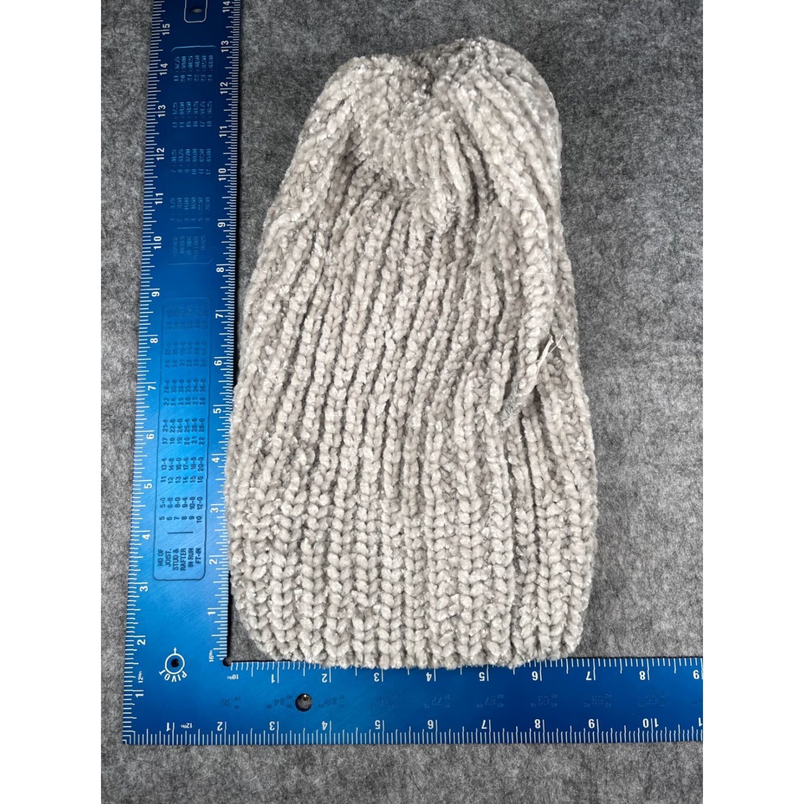 Vintage Jules Kae Beanie Toque Womens One Size Gray Knit Acrylic Polyester Faux Fur Pom Beanie Size ONE SIZE - 6 Thumbnail