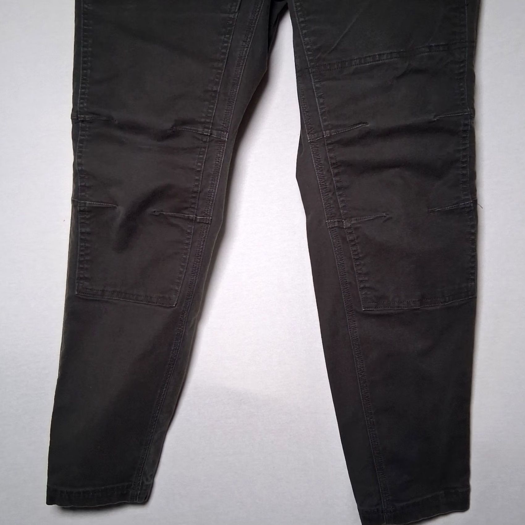 Duluth Trading Company Duluth Trading Co Pants Women 14 Regular Gray Canvas Double Knee Curvesetter Waist Workwear, Utility, Carpenter, Tapered Leg, 28" Inseam Size 36" / US 14 / IT 50 - 7 Thumbnail