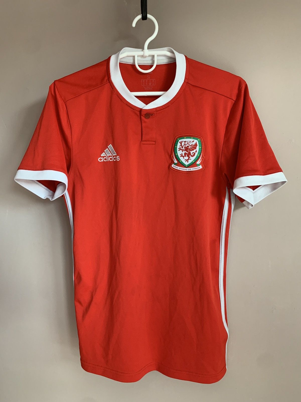 Adidas Wales 2018 Home Football Shirt Adidas Soccer Jersey Size S Size US S / EU 44-46 / 1 - 1 Thumbnail