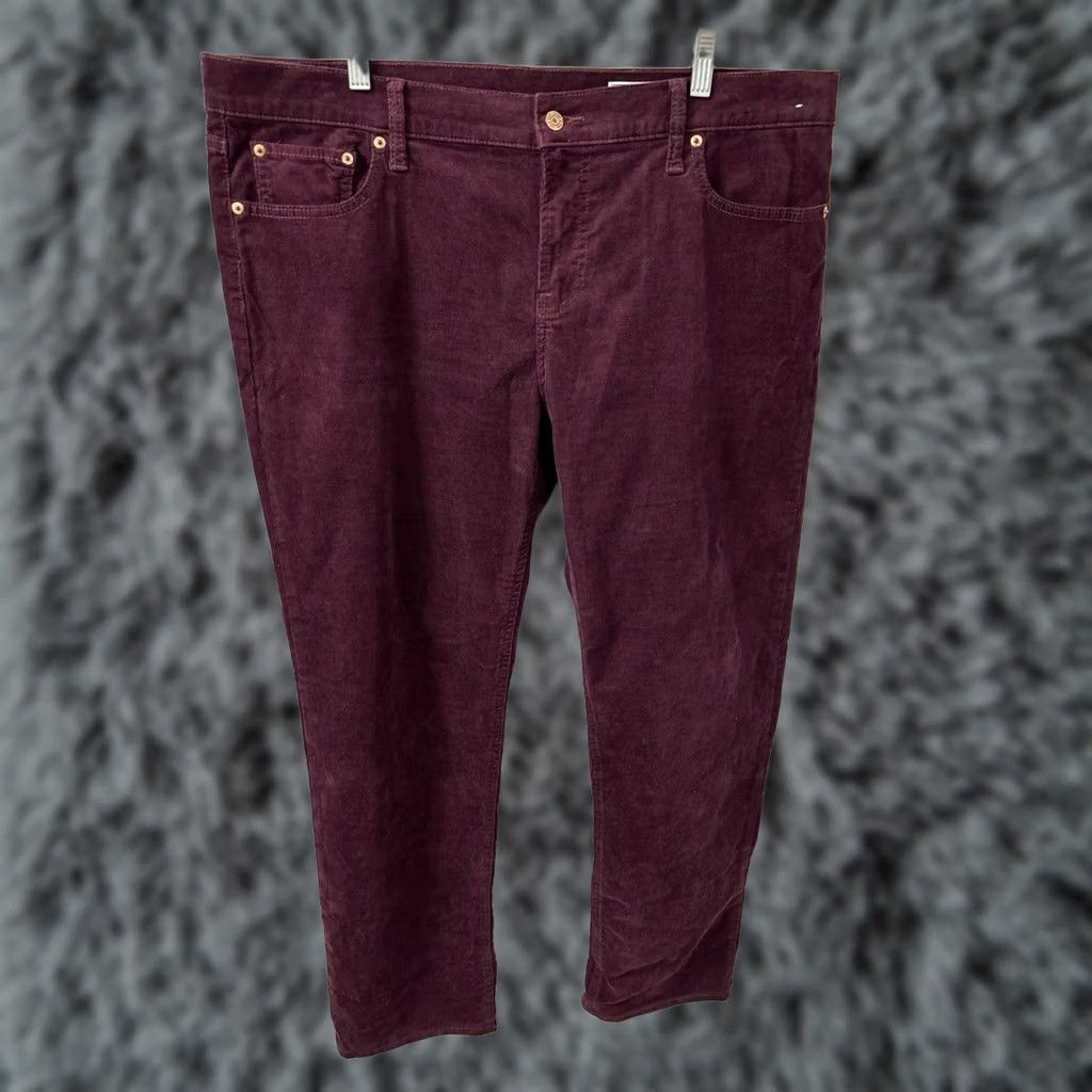 Gap Gap Pants Womens Size 42x30 Burgundy Corduroy Straight Leg Stretch Trousers Size 28" / US 6 / IT 42 - 1 Thumbnail