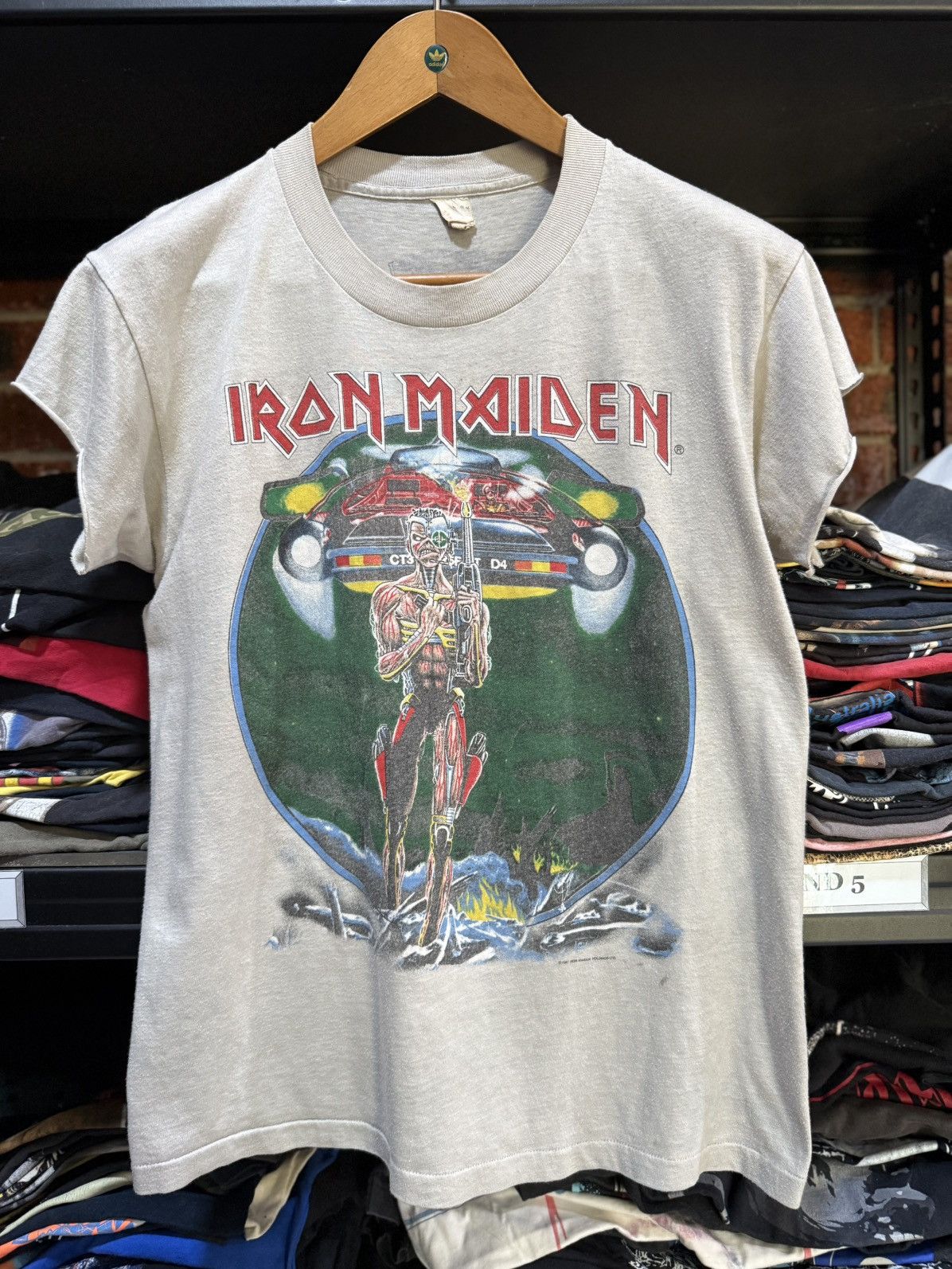 Band Tees Vintage 80s Iron Maiden Eddie Lives Tour Tank Top Tee Size US L / EU 52-54 / 3 - 1 Thumbnail