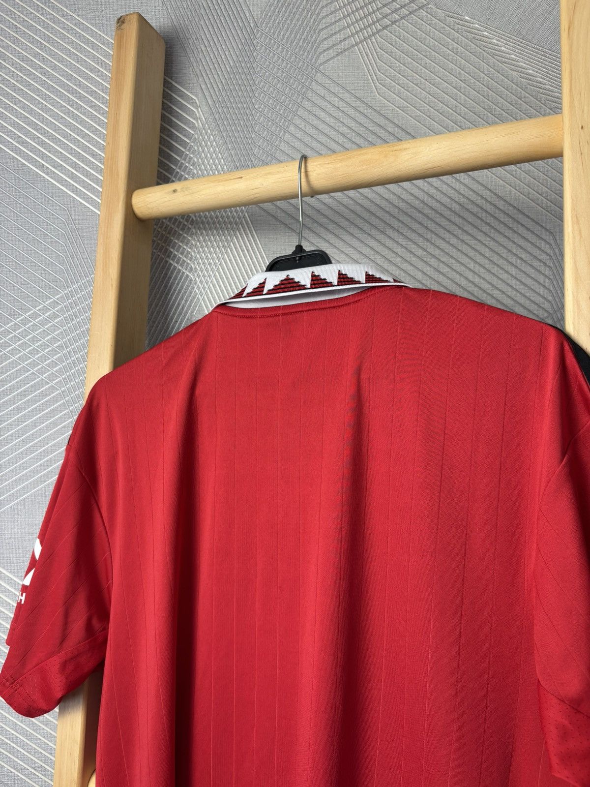 Adidas Manchester United Adidas DXC Technology Team Viewer Size US M / EU 48-50 / 2 - 8 Thumbnail