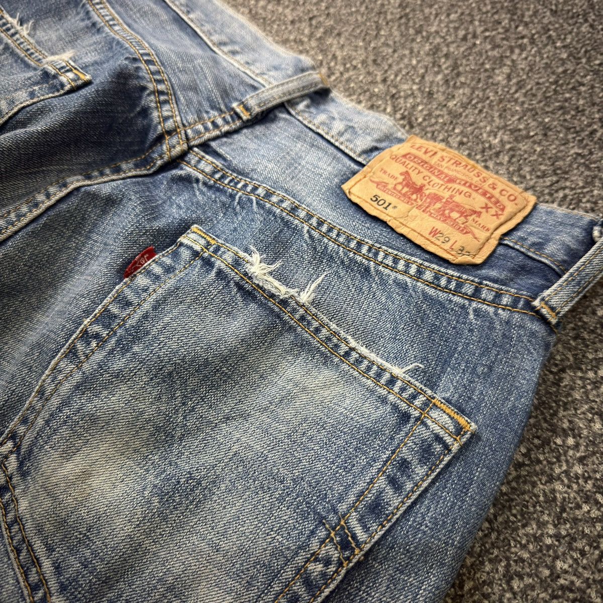 Levi's Vintage Y2K Levis 501 Distressed Aging Denim W29 Size US 29 - 11 Thumbnail