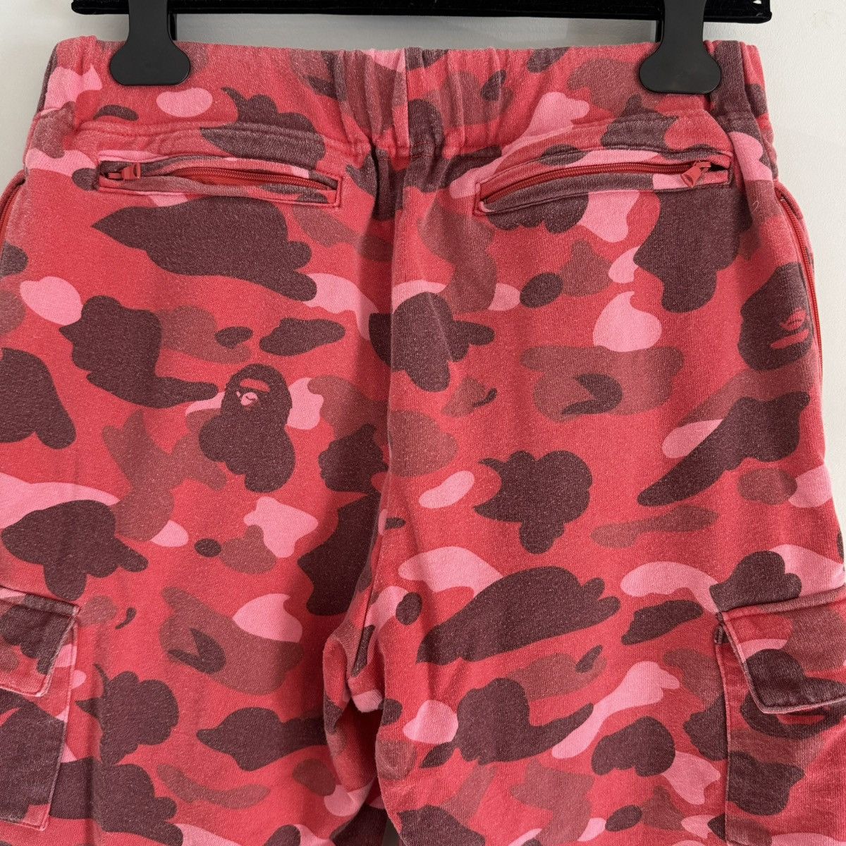 Bape OG Bape Red Camo Cargo Sweat Shorts Nerd Size US 30 / EU 46 - 10 Thumbnail