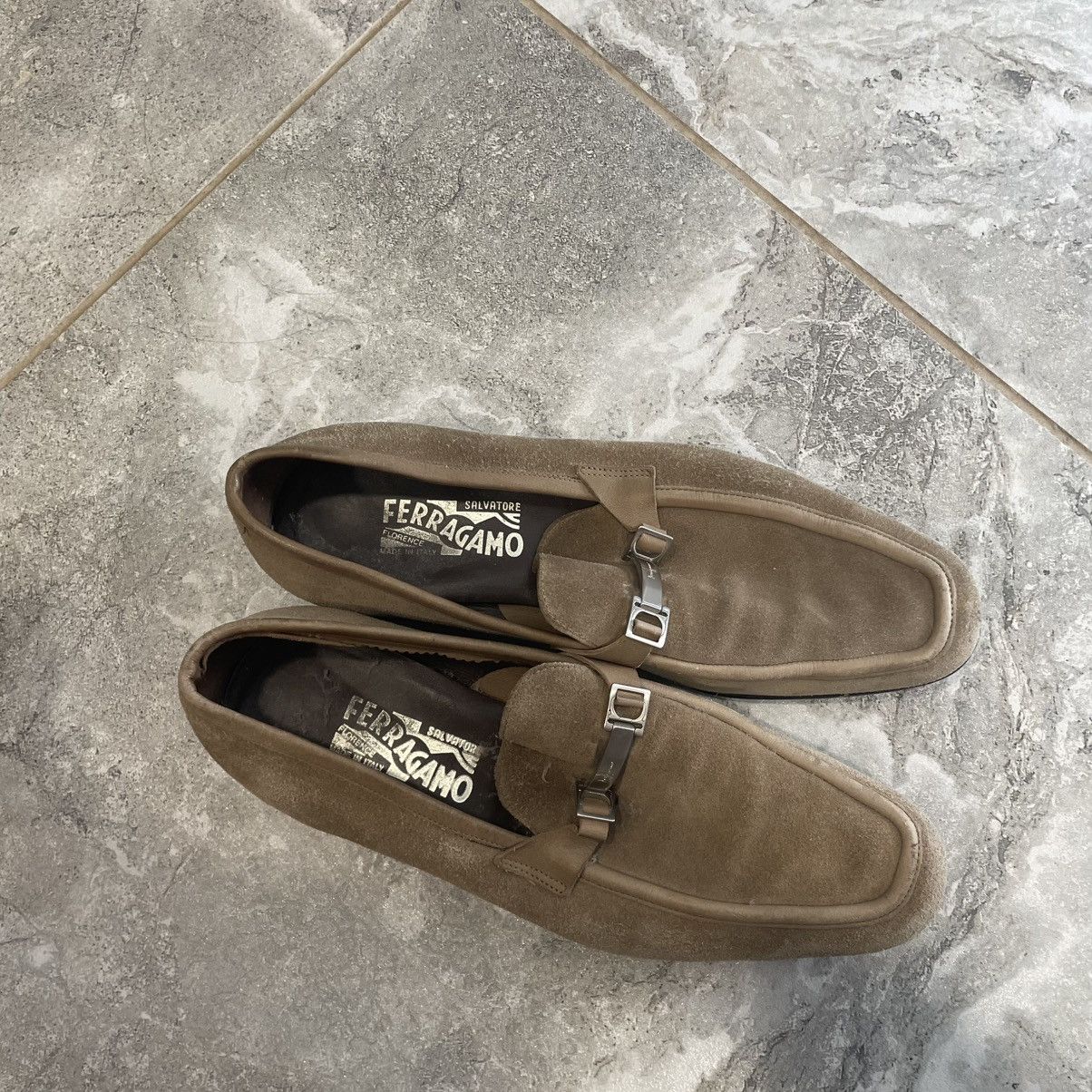 Salvatore Ferragamo 7 Salvatore Ferragamo Brown cream Loafers shoes boots suede Size US 7 / EU 40 - 3 Thumbnail