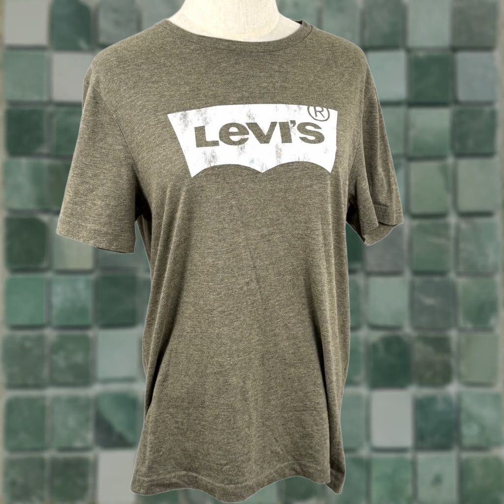 Levi's Levi's S T-Shirt Olive Green Distressed Batwing Logo Heathered Graphic Streetwear Shirt Men Small Green Batwing Distressed Logo 90s Art Nature Mens Size US S / EU 44-46 / 1 - 1 Thumbnail
