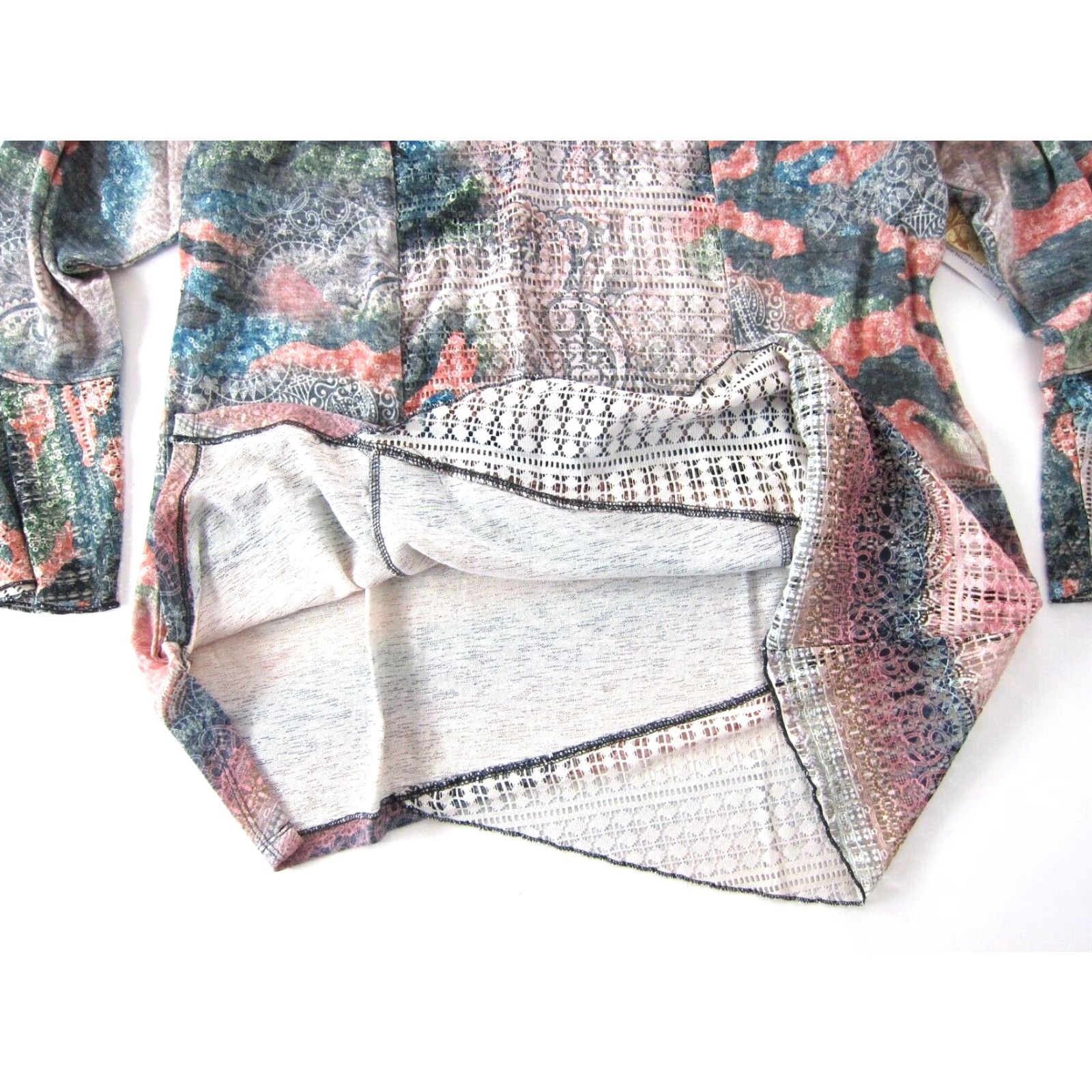 Vintage NWT One World Blouse Shirt 1X Pink Paisley Stretch Long Flare Sleeve V-Neck Top Womens Size XL / US 12-14 / IT 48-50 - 6 Thumbnail