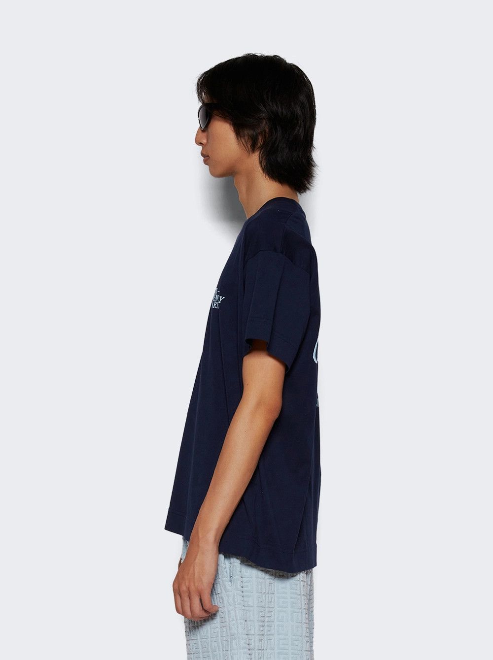 Givenchy o1mle0426 Graphic Short Sleeve T-Shirt in Navy Size US XXL / EU 58 / 5 - 4 Thumbnail