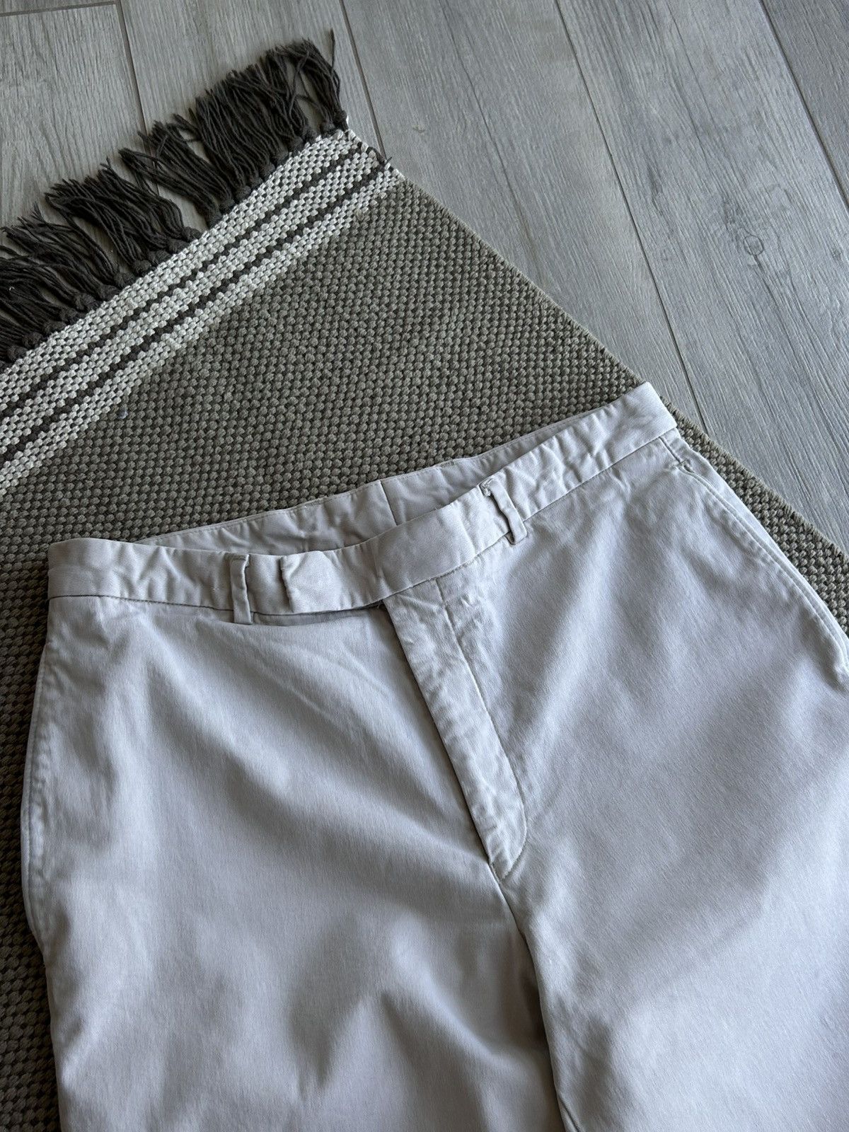 Burberry Burberry Chino Shorts Men’s Size: (32) Size US 30 / EU 46 - 3 Thumbnail