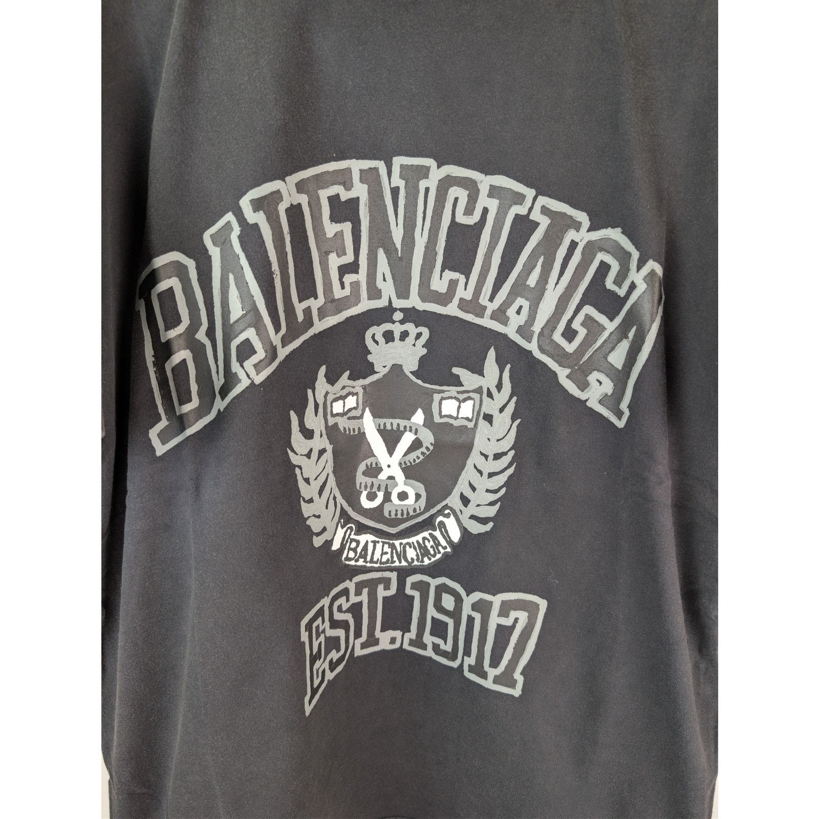 Balenciaga o1rshd1 Distressed DIY College Printed Cotton T-Shirt Black Size US S / EU 44-46 / 1 - 8 Thumbnail