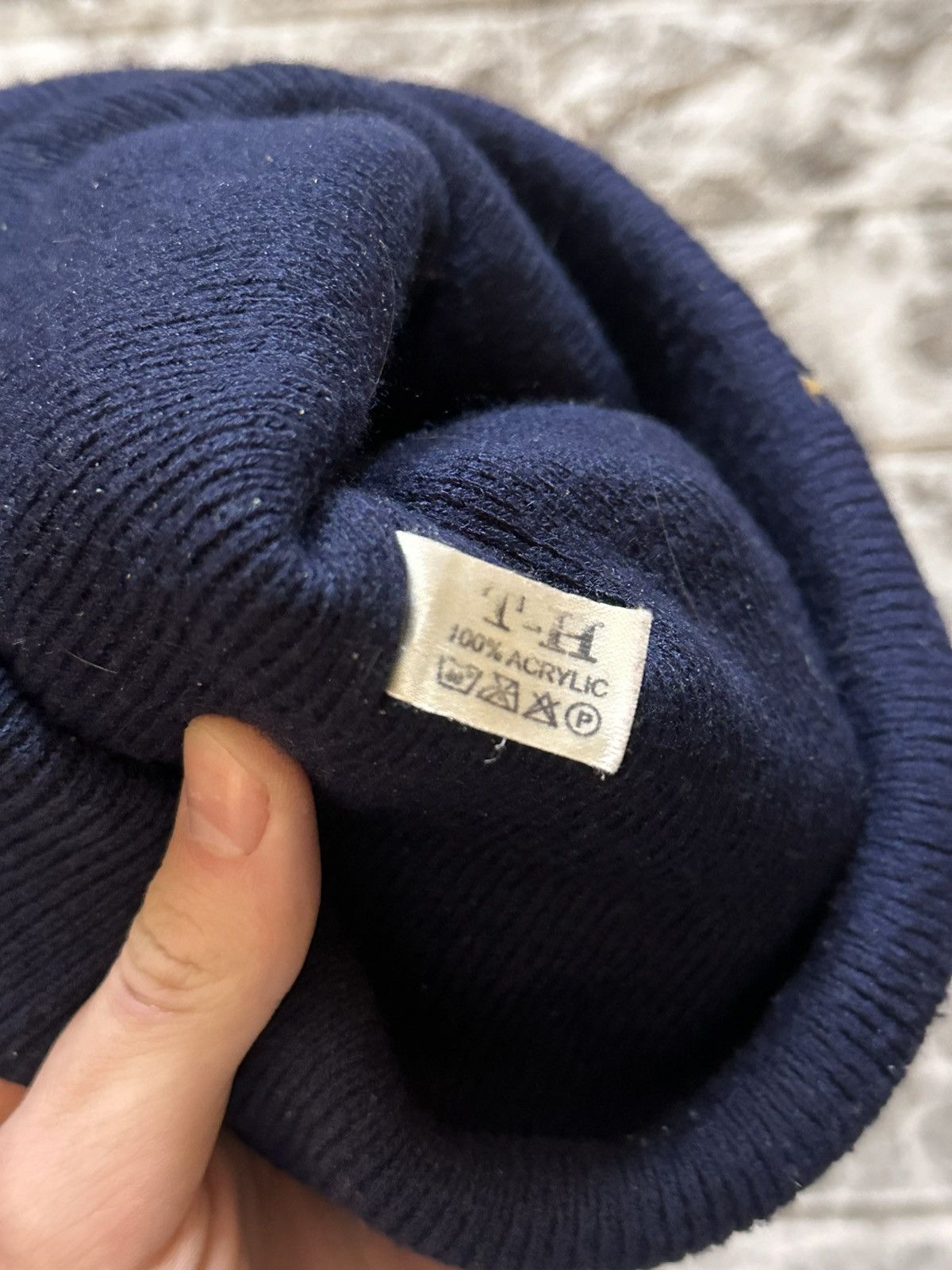 Vintage Vintage Renault Archive Logo Knit Beanie Navy Gold Y2K Size ONE SIZE - 8 Thumbnail